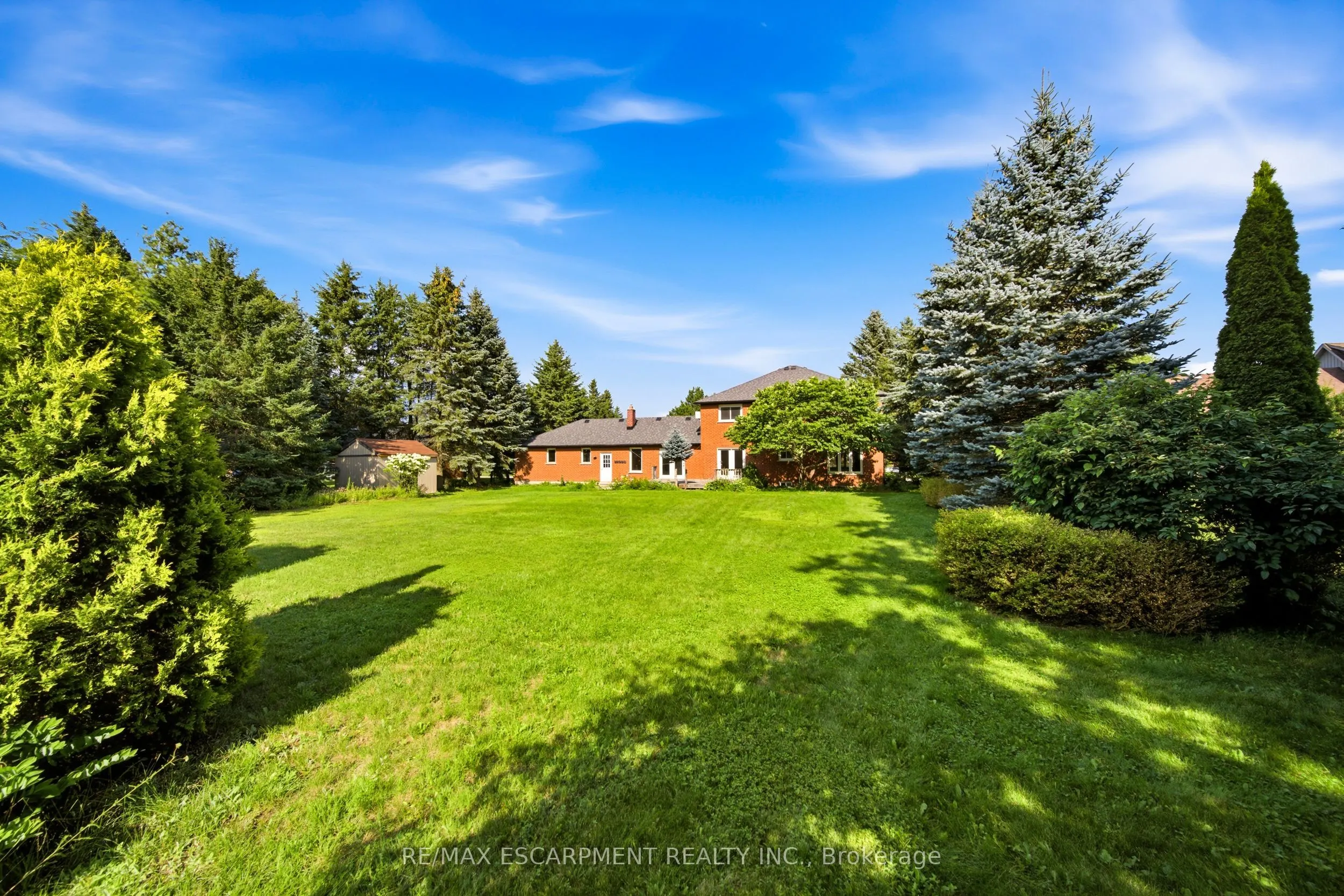 6 Willow Crescent