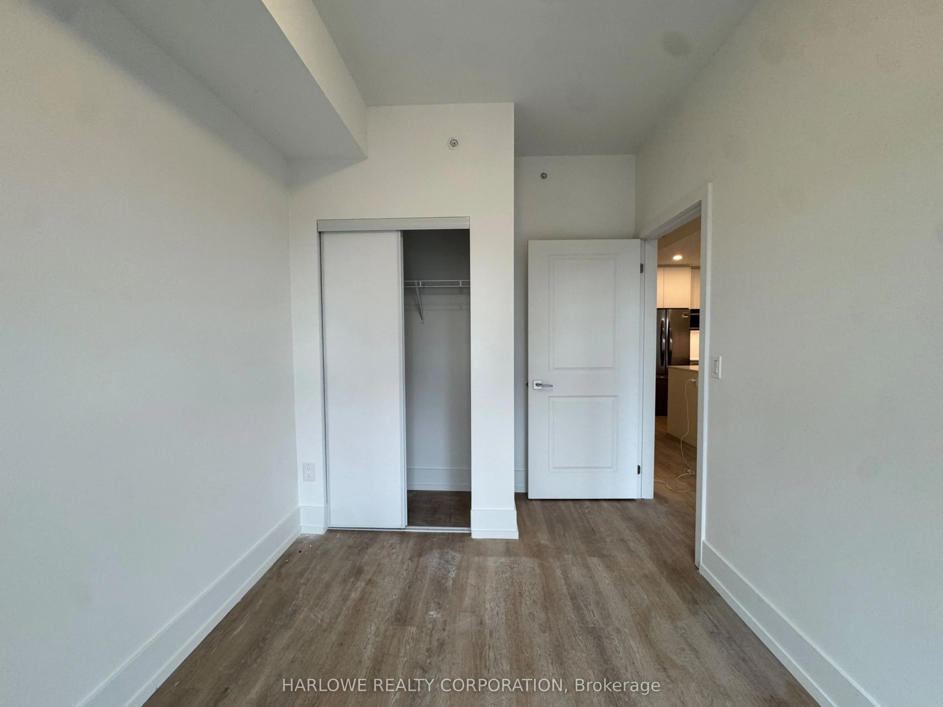 206 King Street W #902