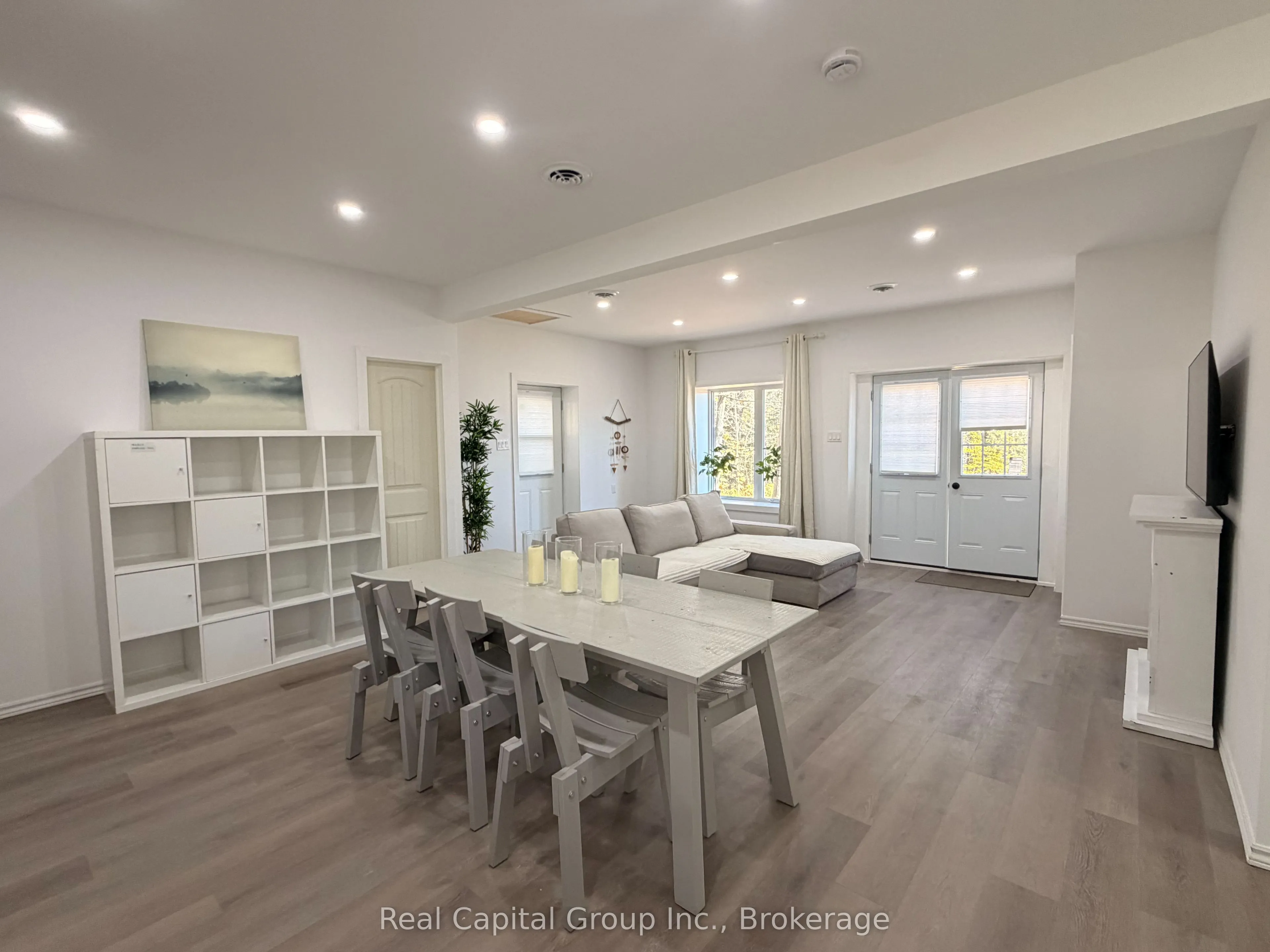 385 Gables Road
