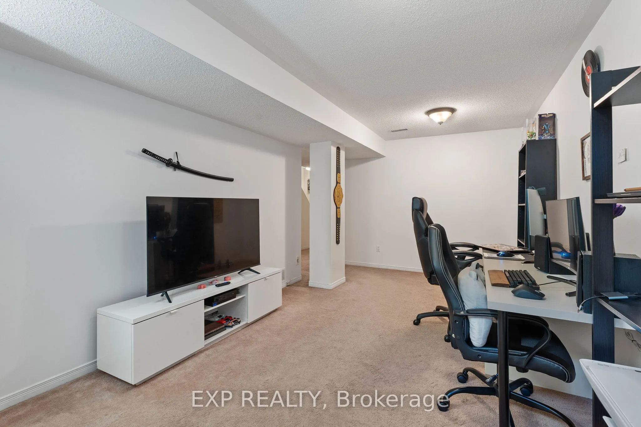 122 Markland Crescent