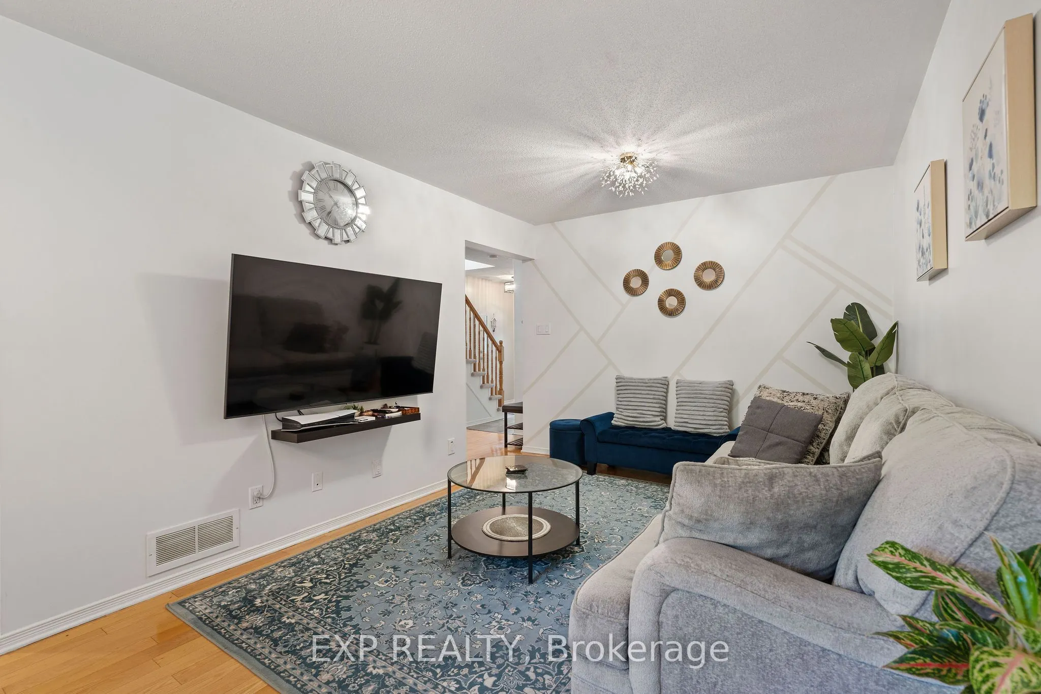 122 Markland Crescent