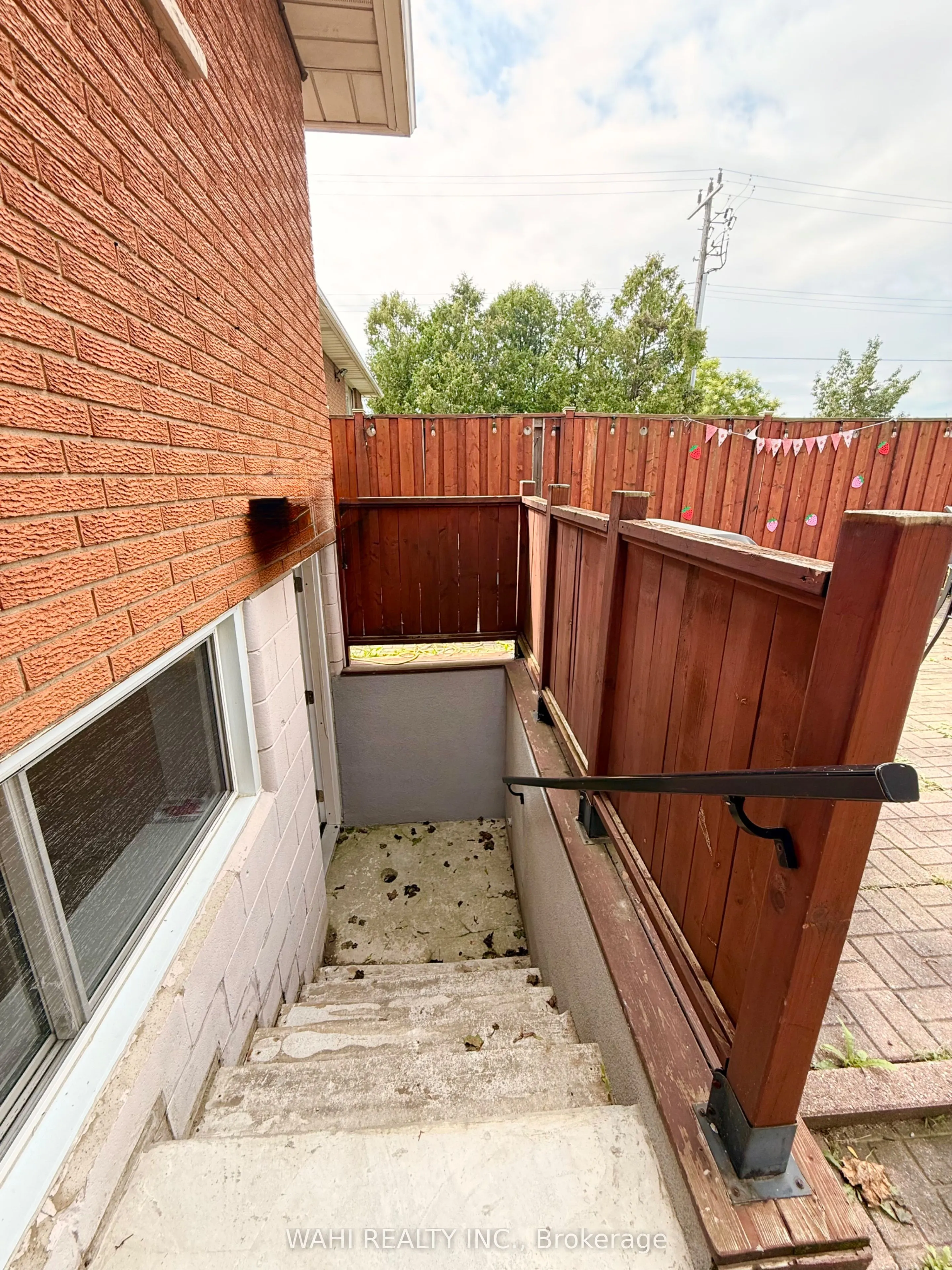255 CARSON Drive #UNIT 2 - BASEMENT