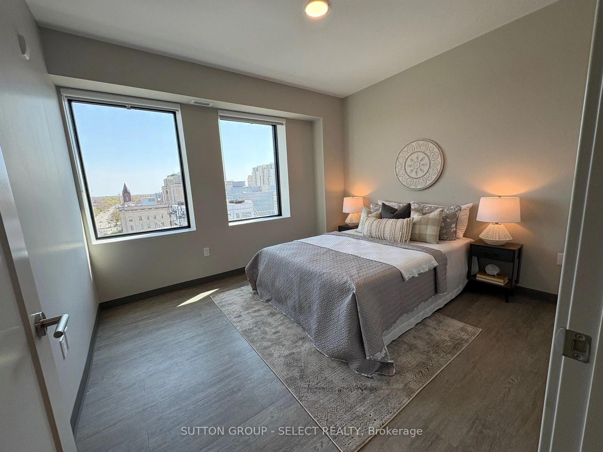 195 Dufferin Avenue #213