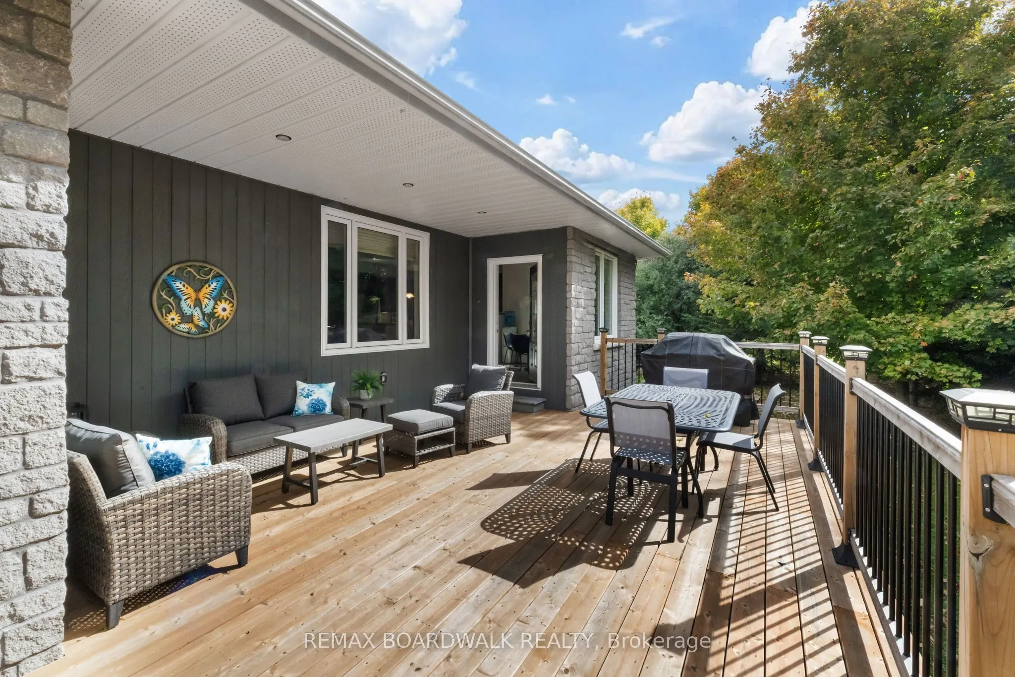 136 Macpherson Way