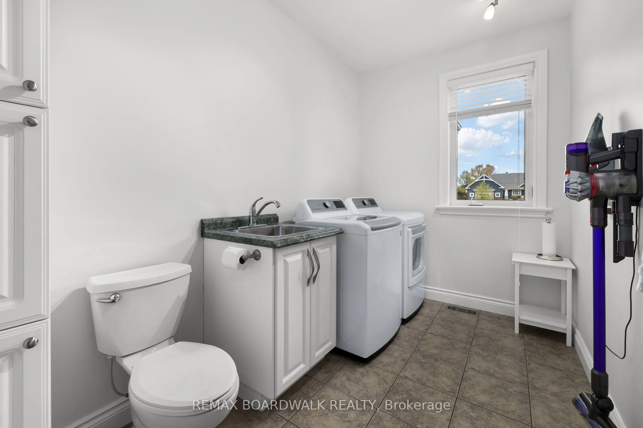 136 Macpherson Way