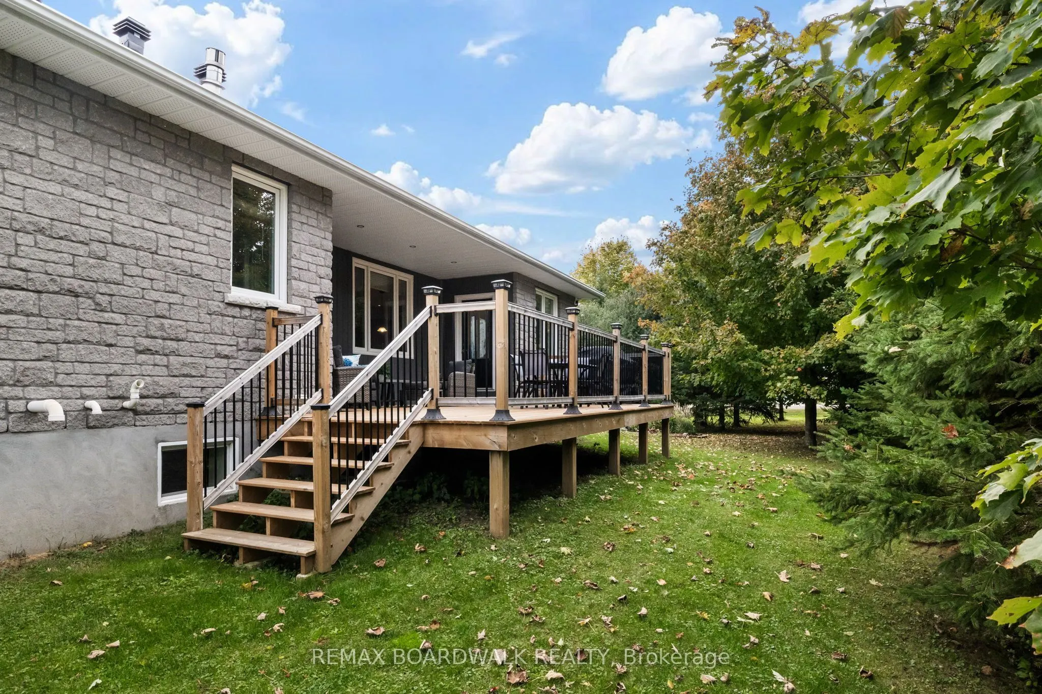 136 Macpherson Way