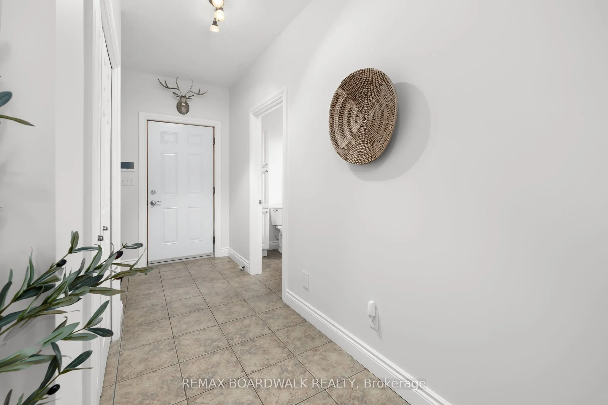 136 Macpherson Way