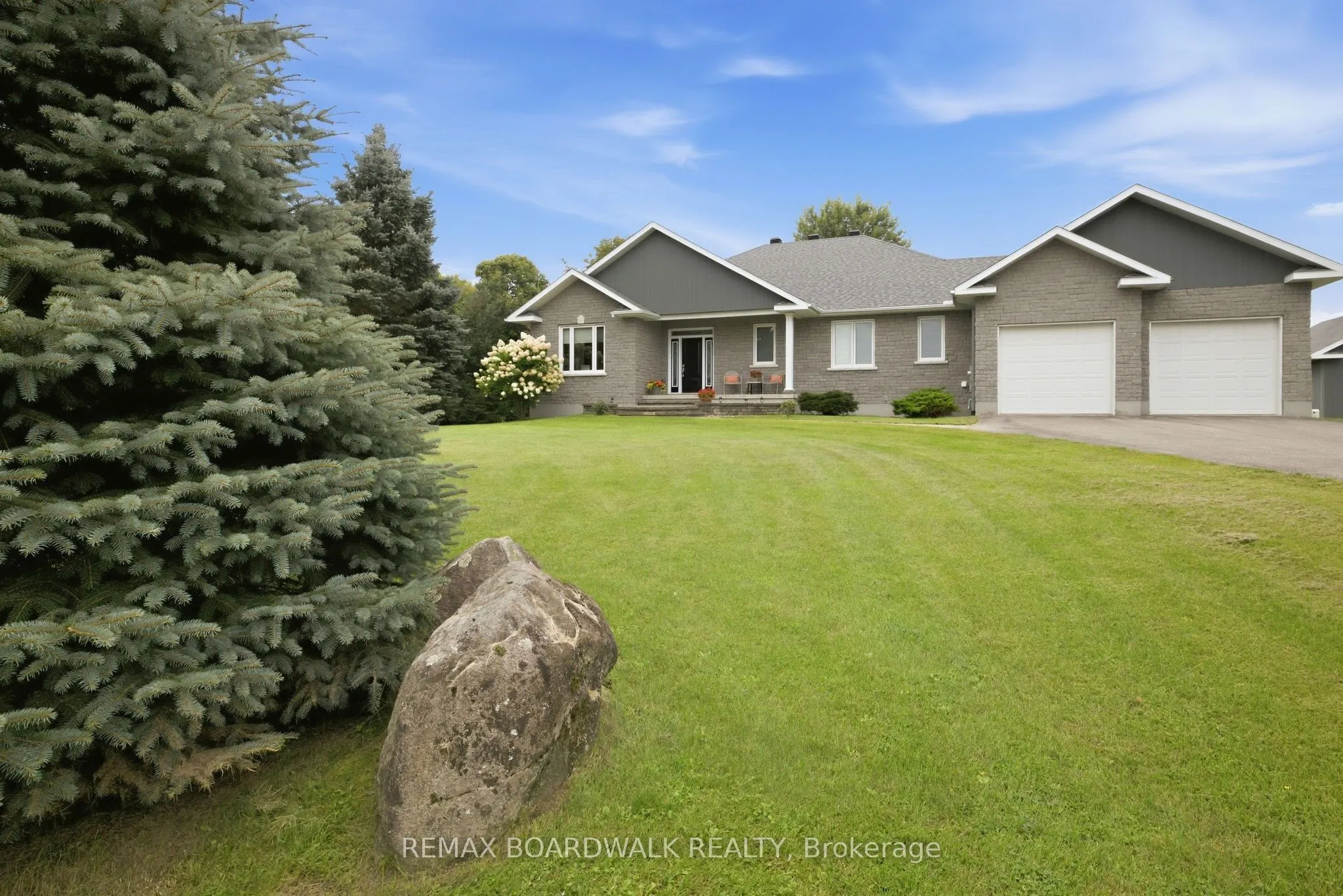 136 Macpherson Way