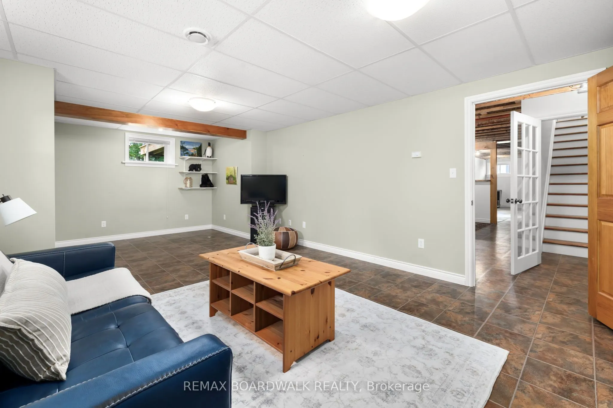 136 Macpherson Way