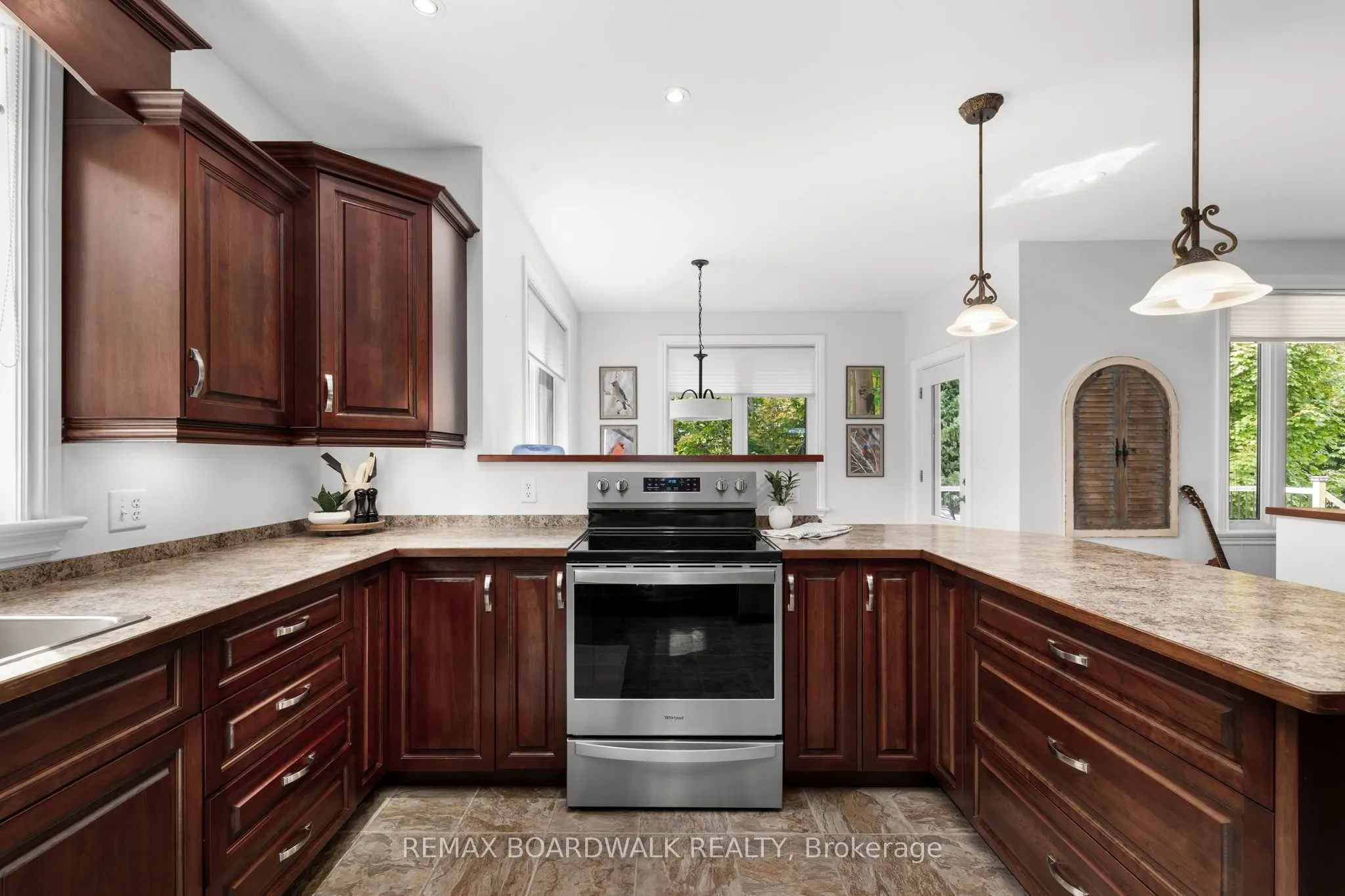 136 Macpherson Way