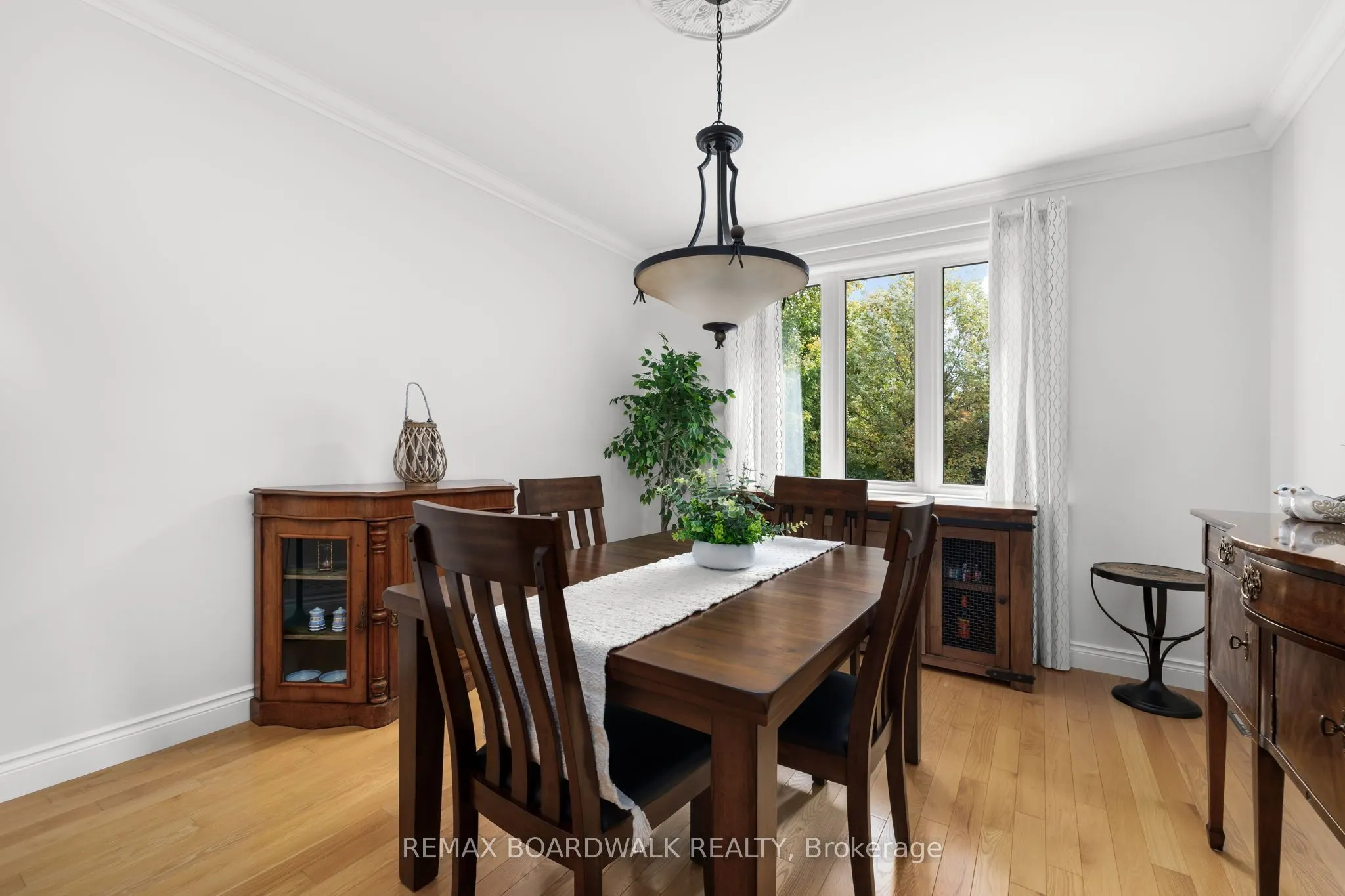 136 Macpherson Way
