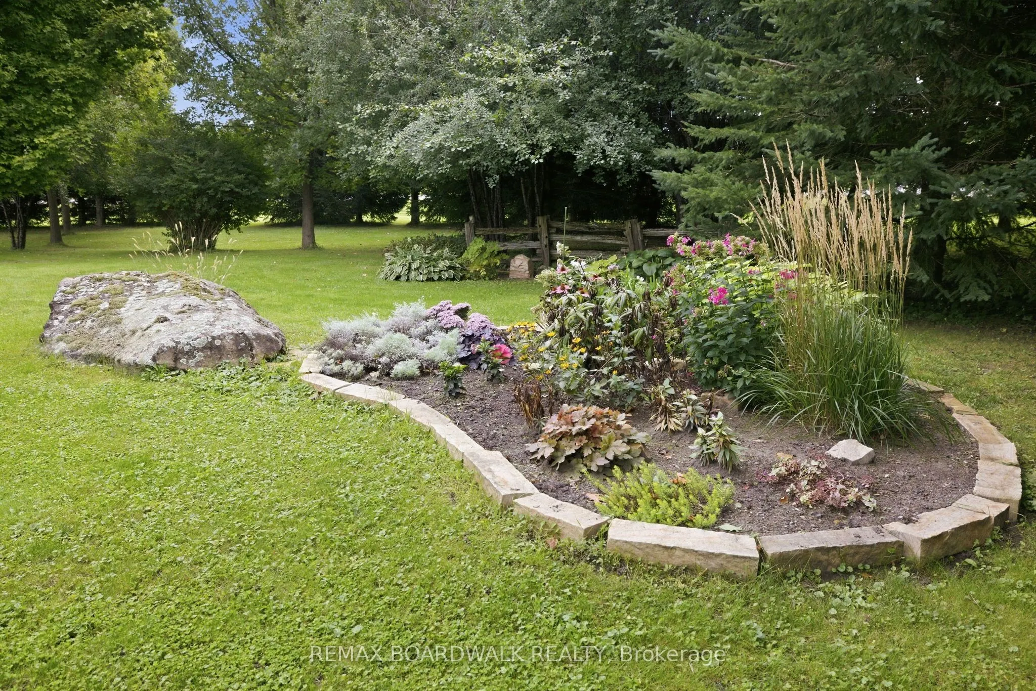 136 Macpherson Way