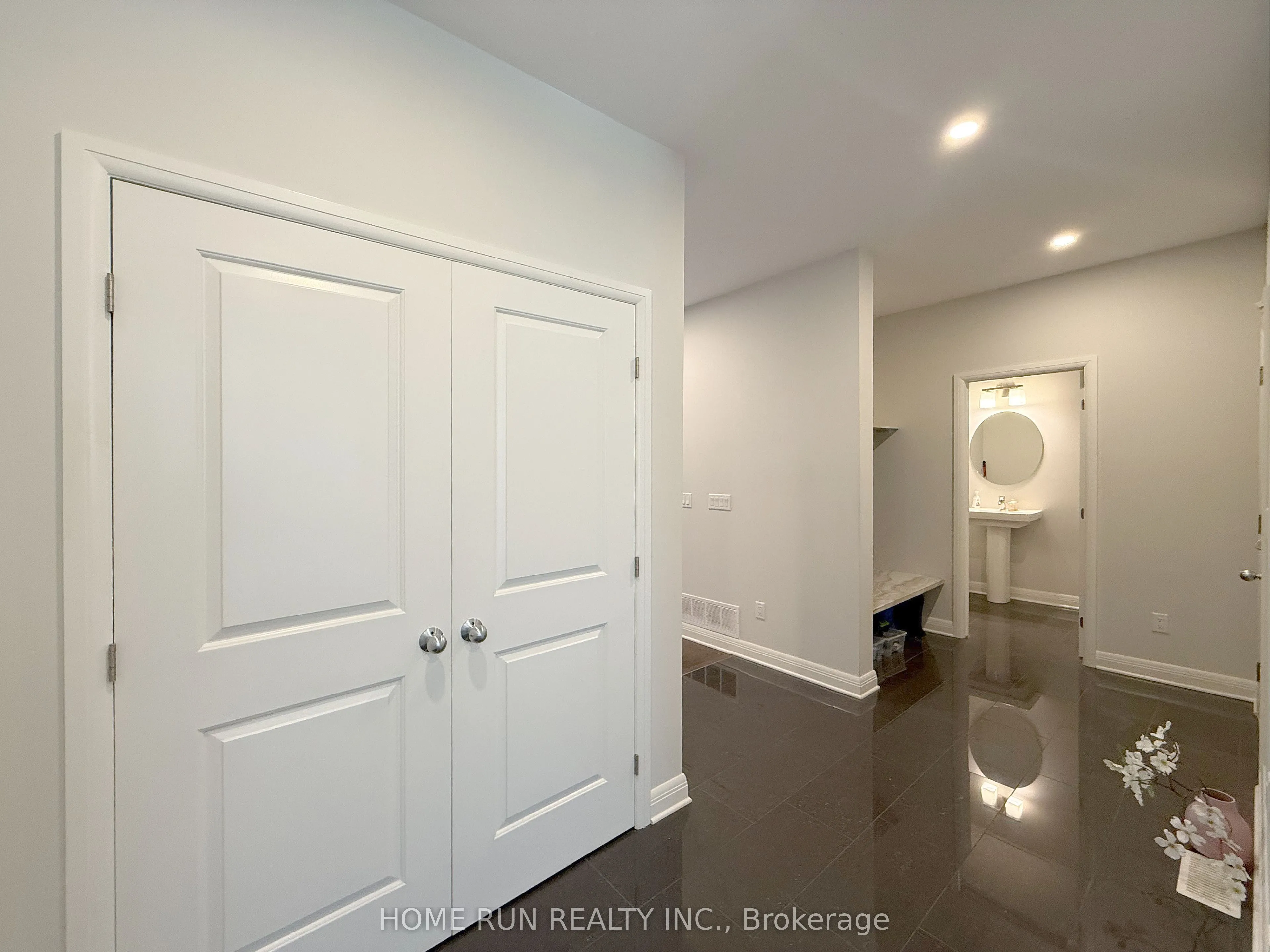 322 Lysander Place