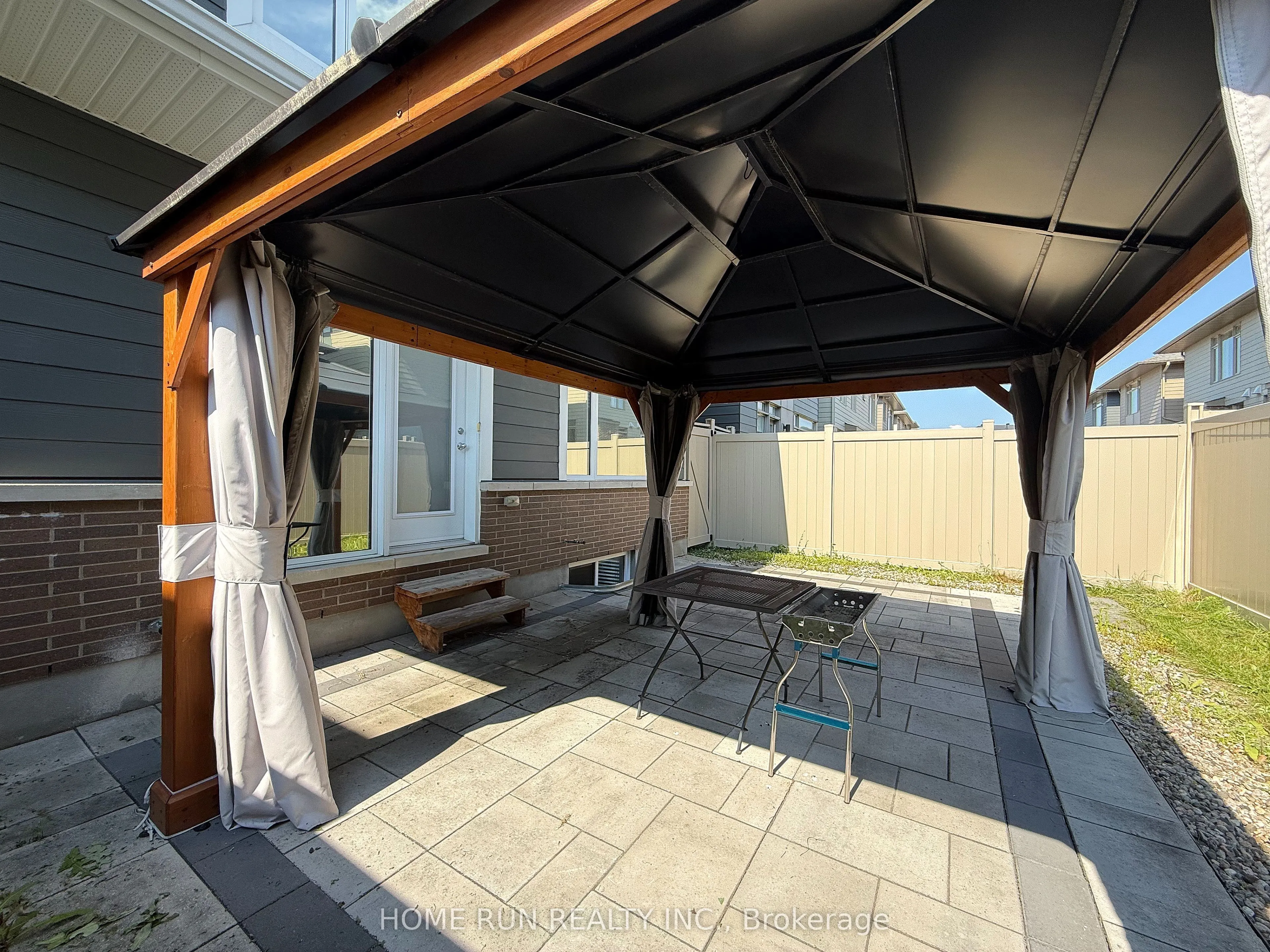 322 Lysander Place