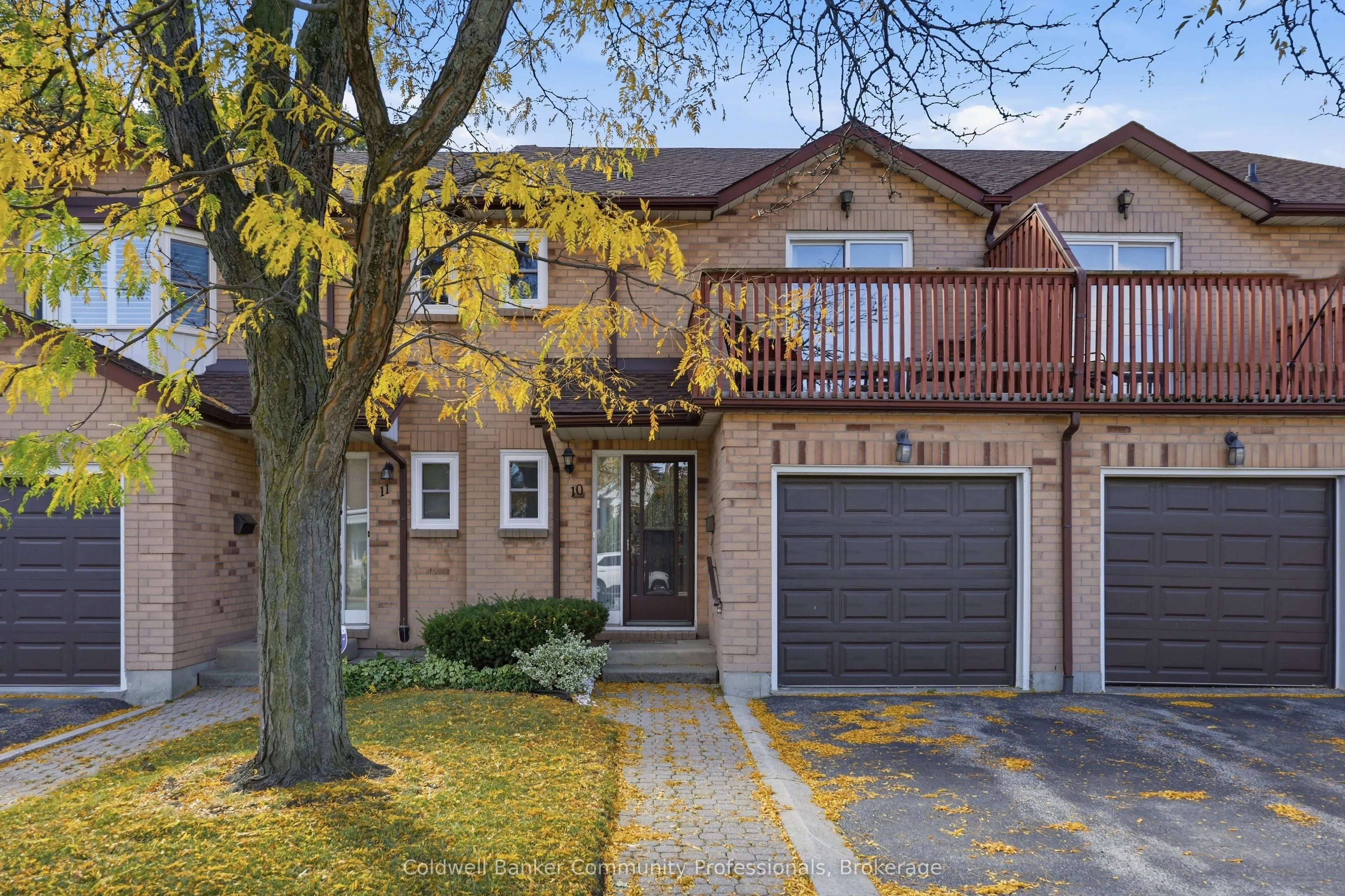14 Brucedale Avenue E #10
