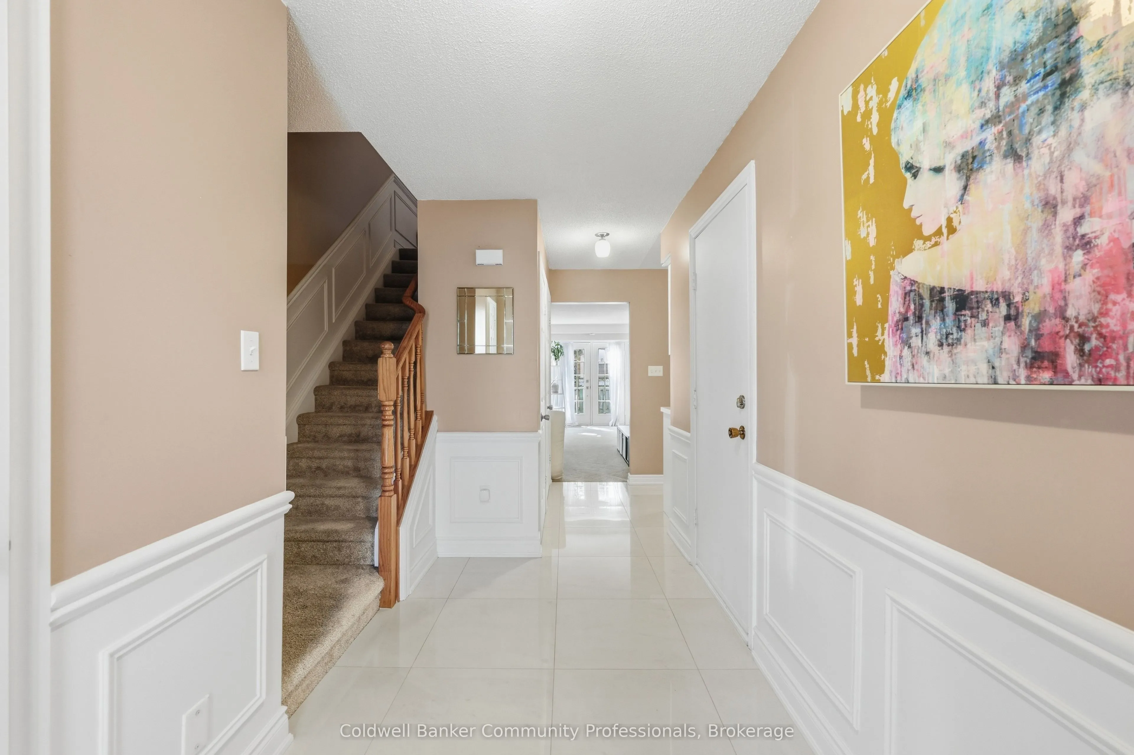14 Brucedale Avenue E #10