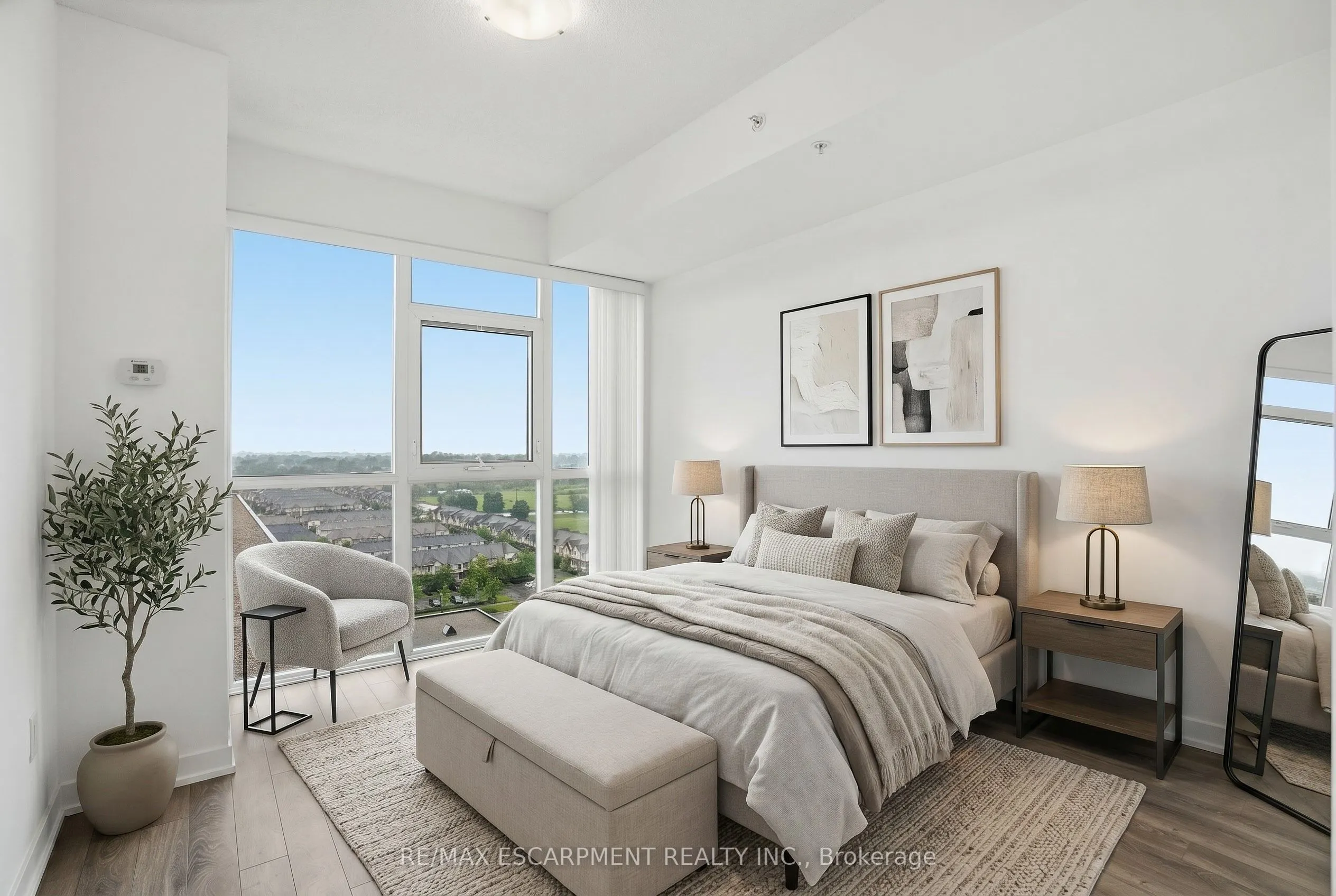 550 North Service Road #1201