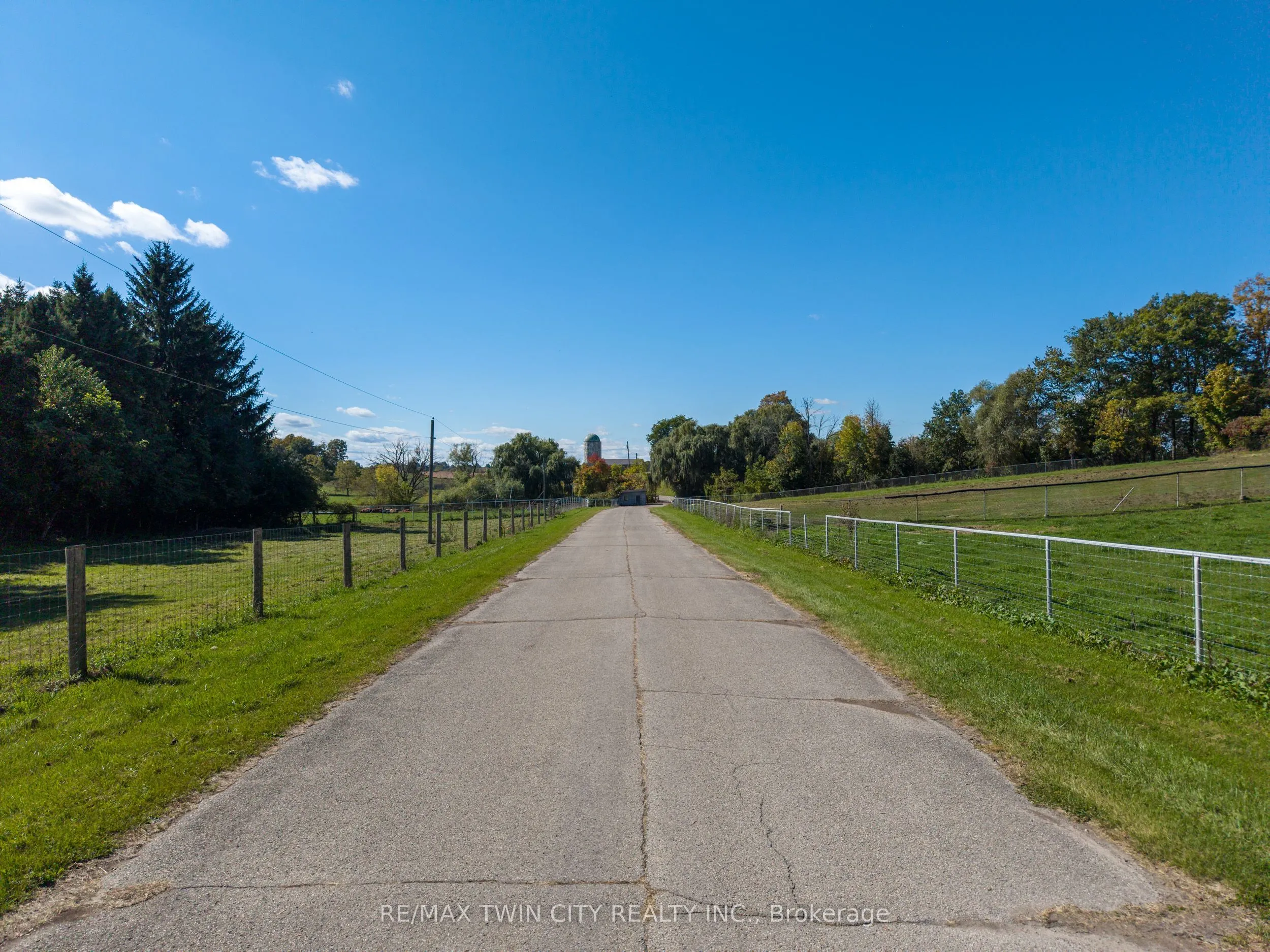 2173 COCKSHUTT Road