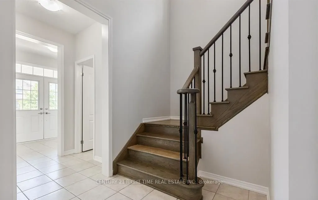25 Munro Circle