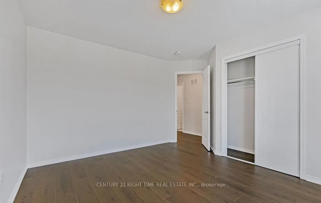 25 Munro Circle