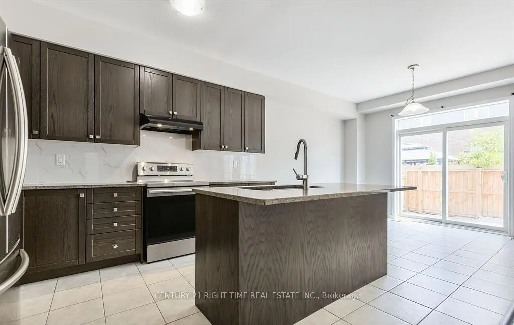 25 Munro Circle