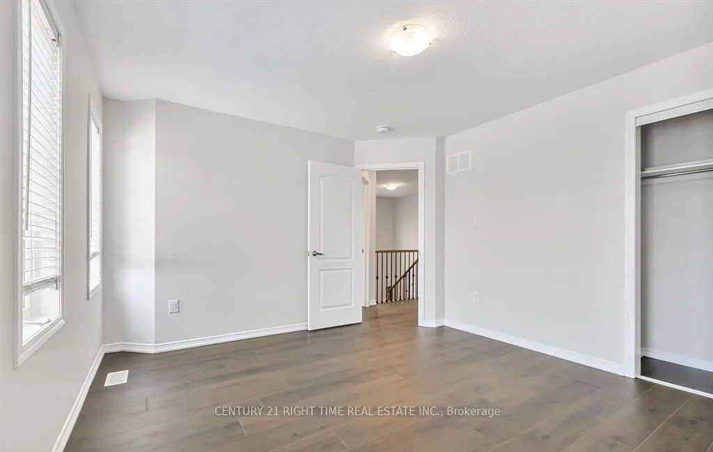 25 Munro Circle