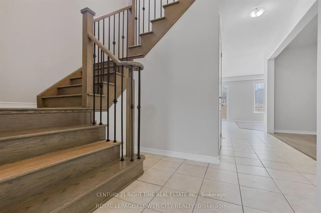 25 Munro Circle