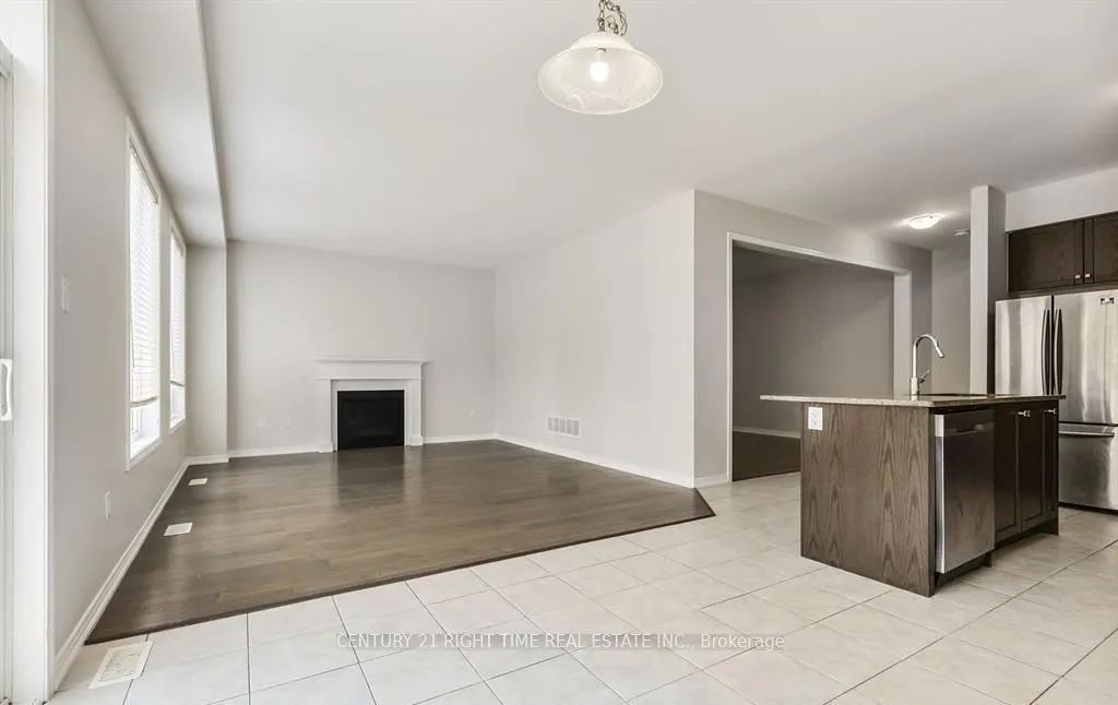 25 Munro Circle