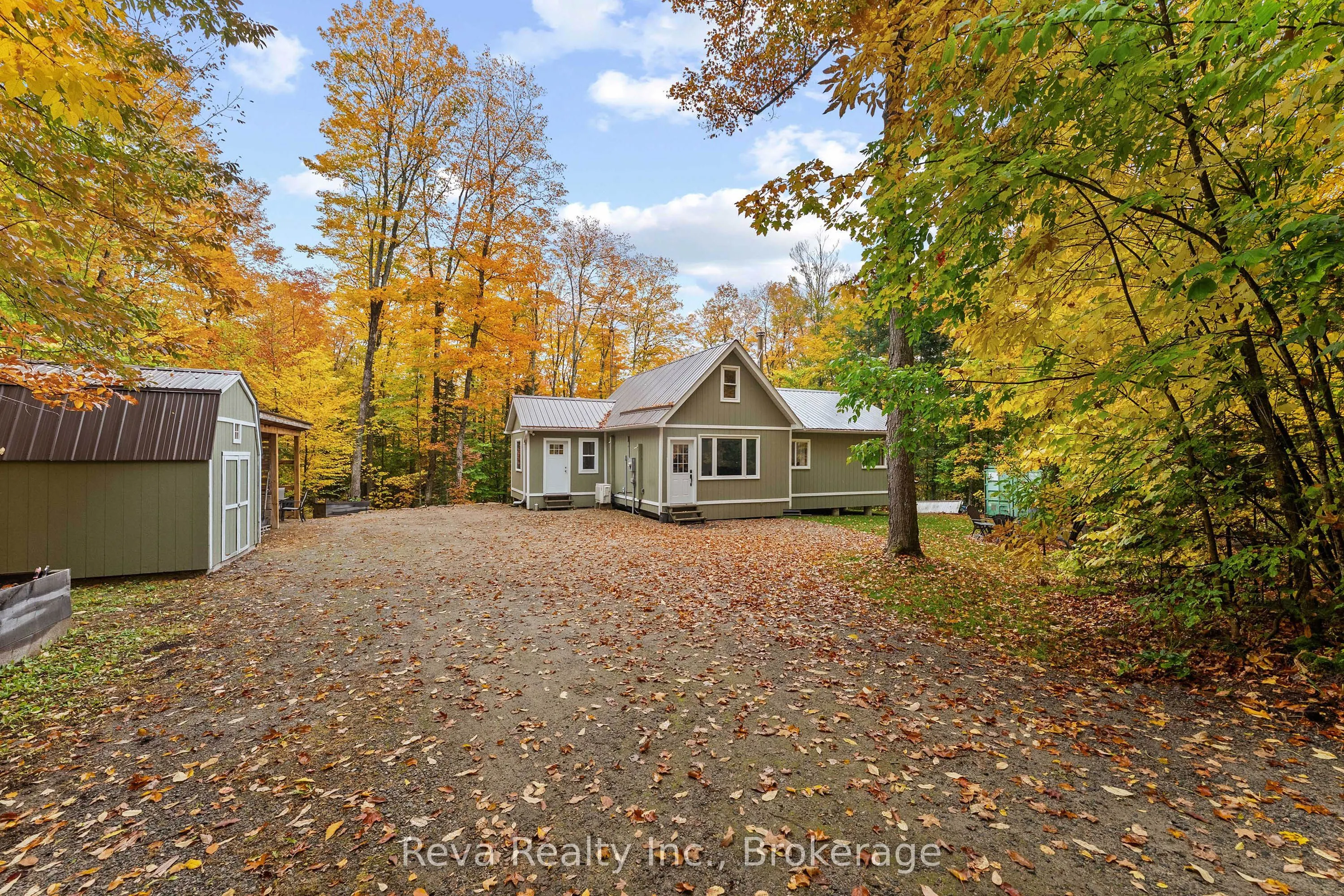 595 Old Diamond Lake Road