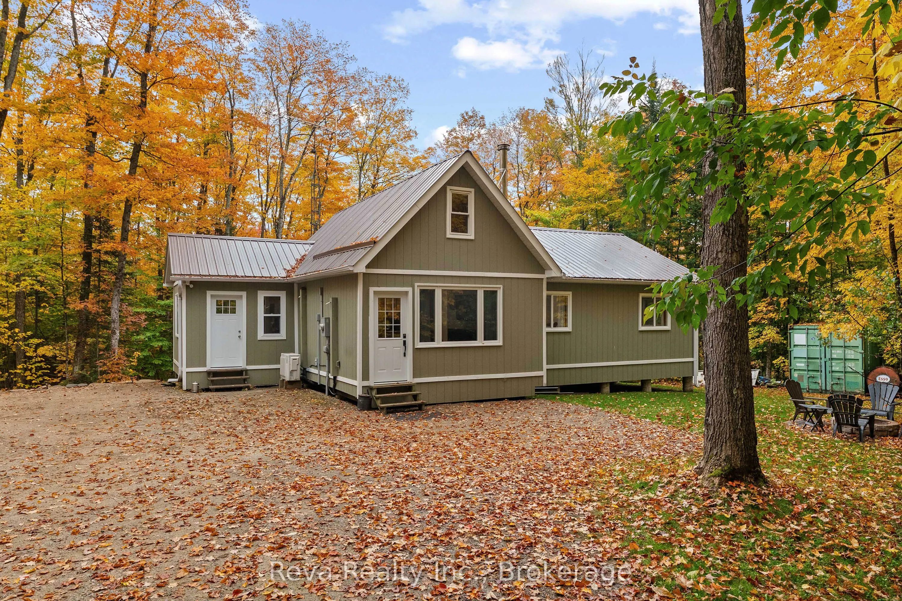 595 Old Diamond Lake Road