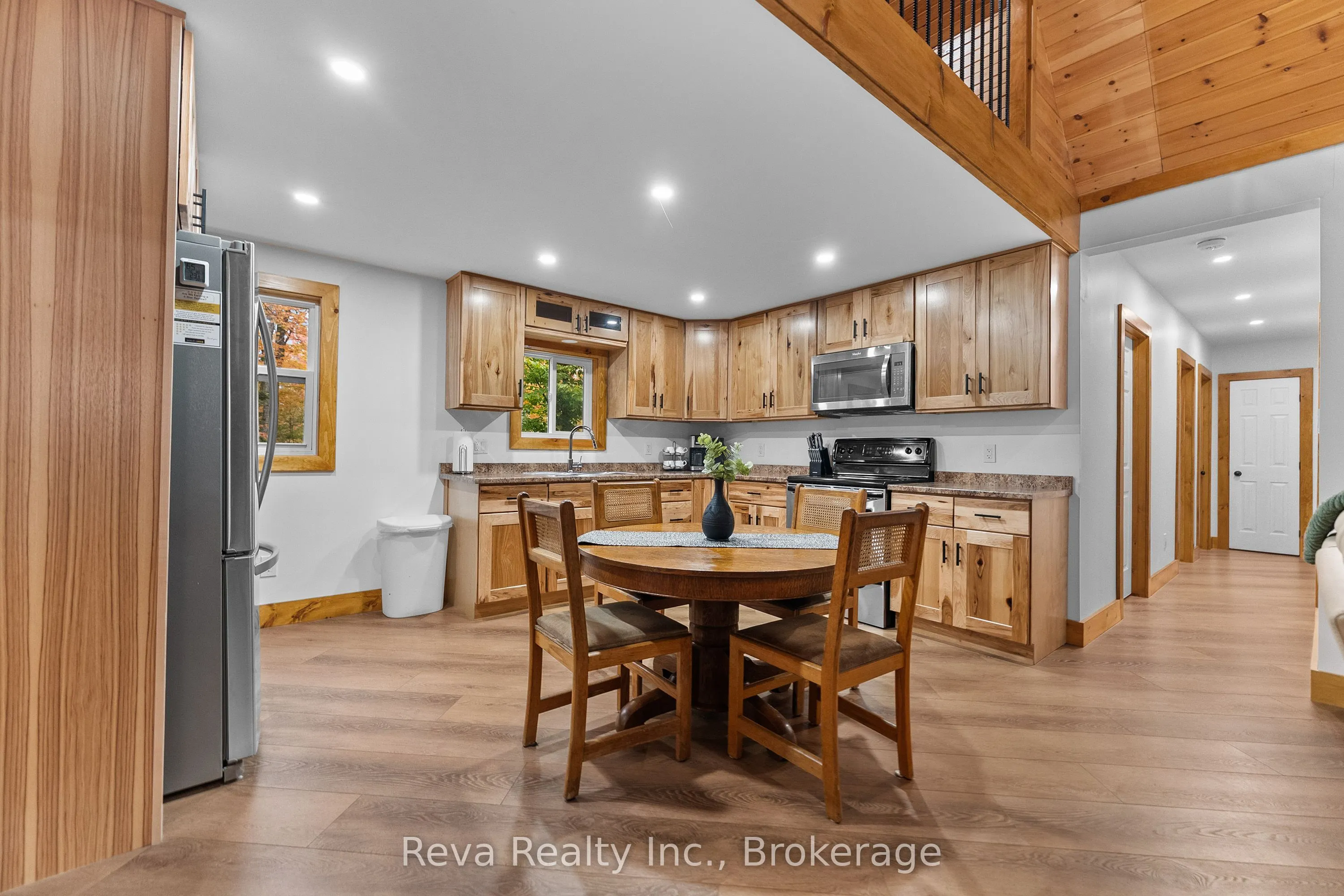 595 Old Diamond Lake Road