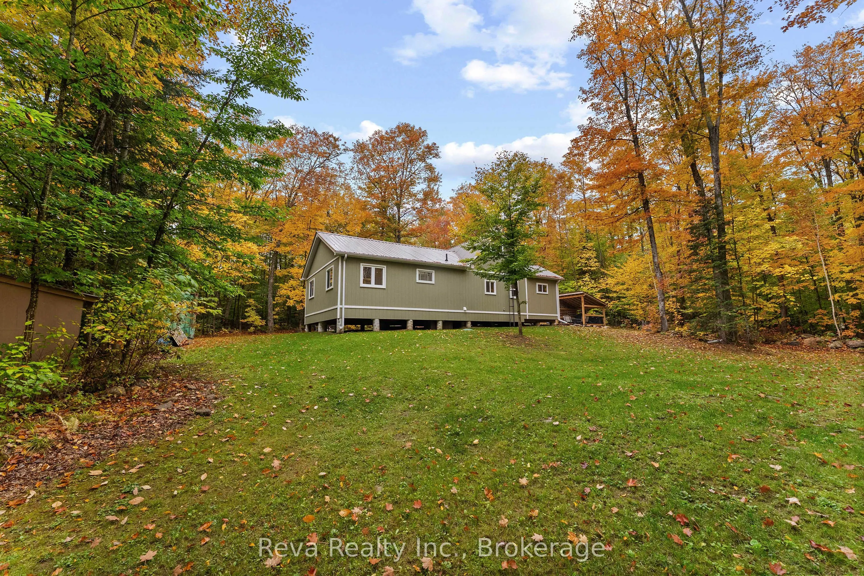 595 Old Diamond Lake Road