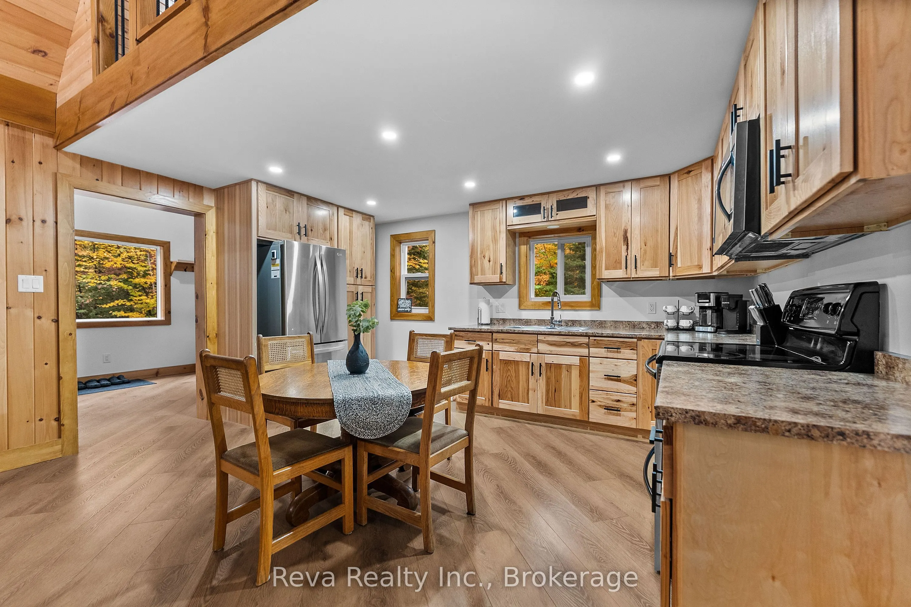 595 Old Diamond Lake Road