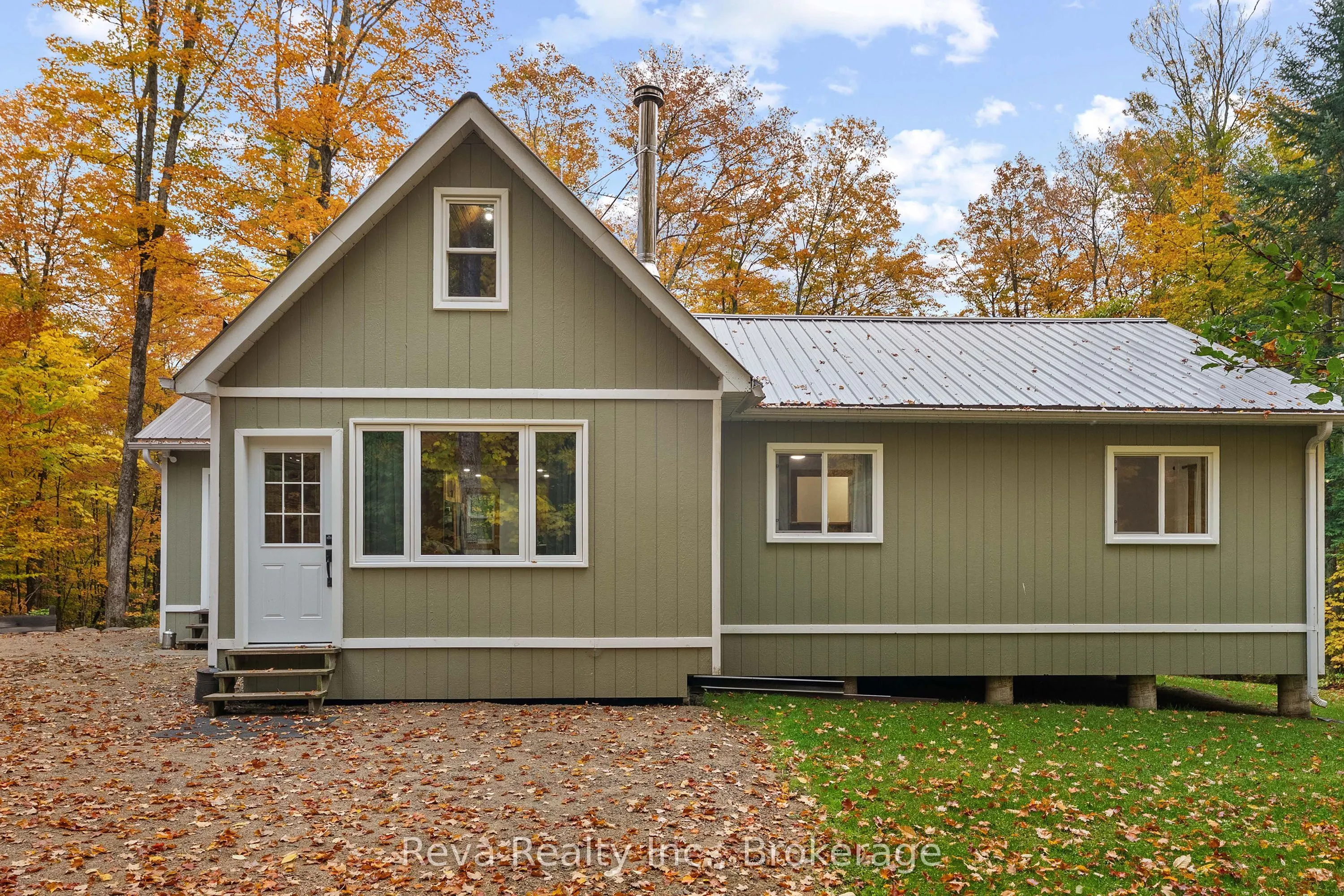 595 Old Diamond Lake Road