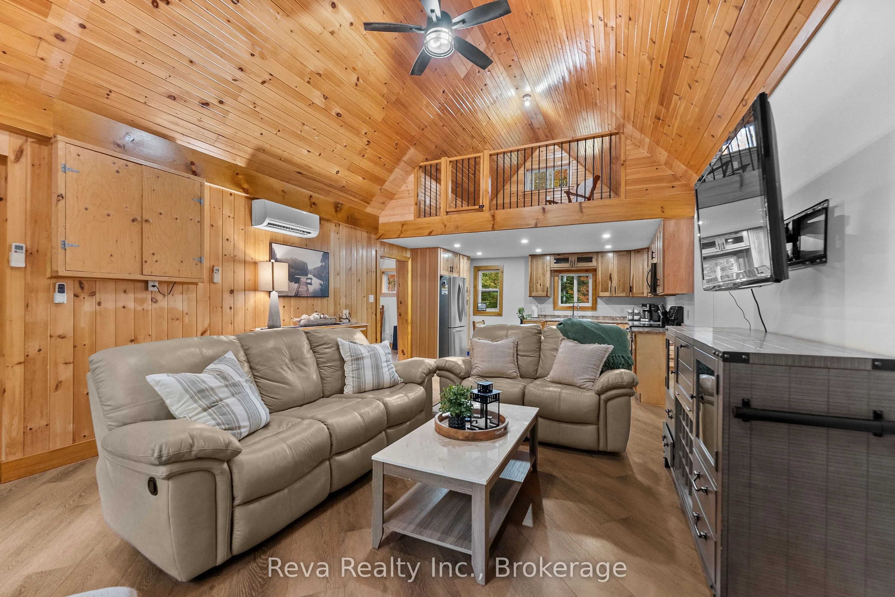 595 Old Diamond Lake Road