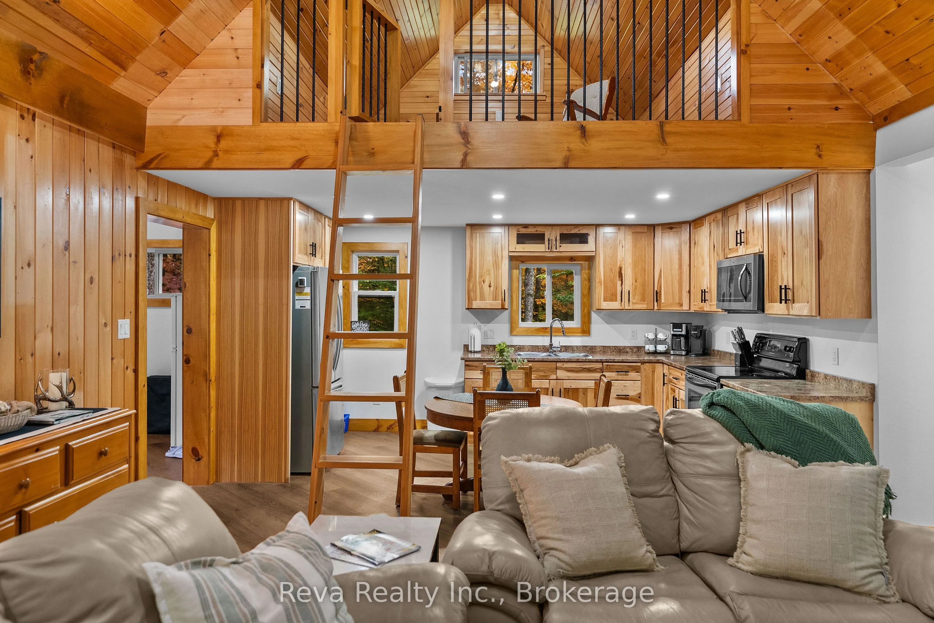 595 Old Diamond Lake Road