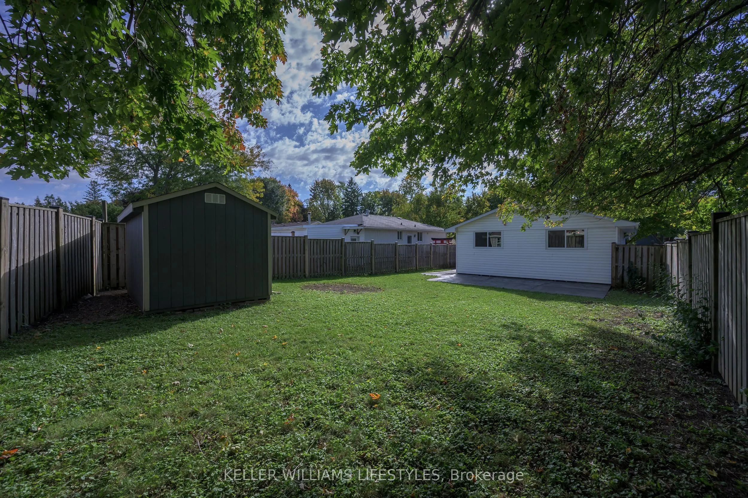 42 Stroud Crescent