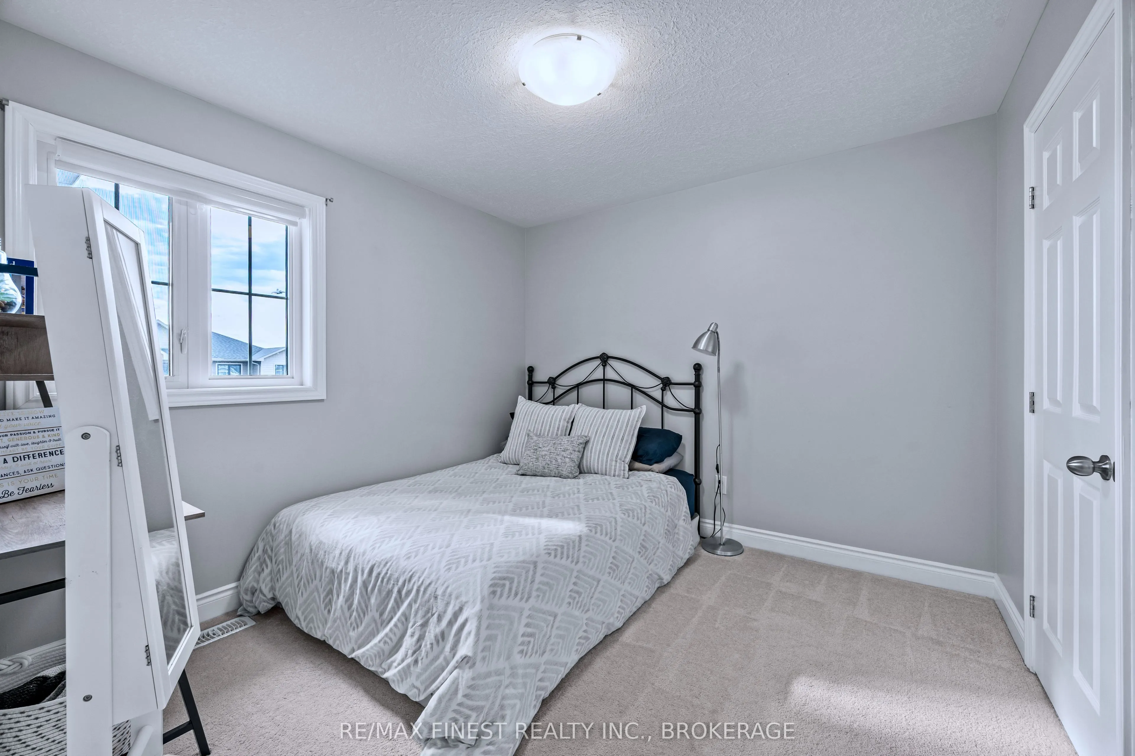 115 DR RICHARD JAMES Crescent