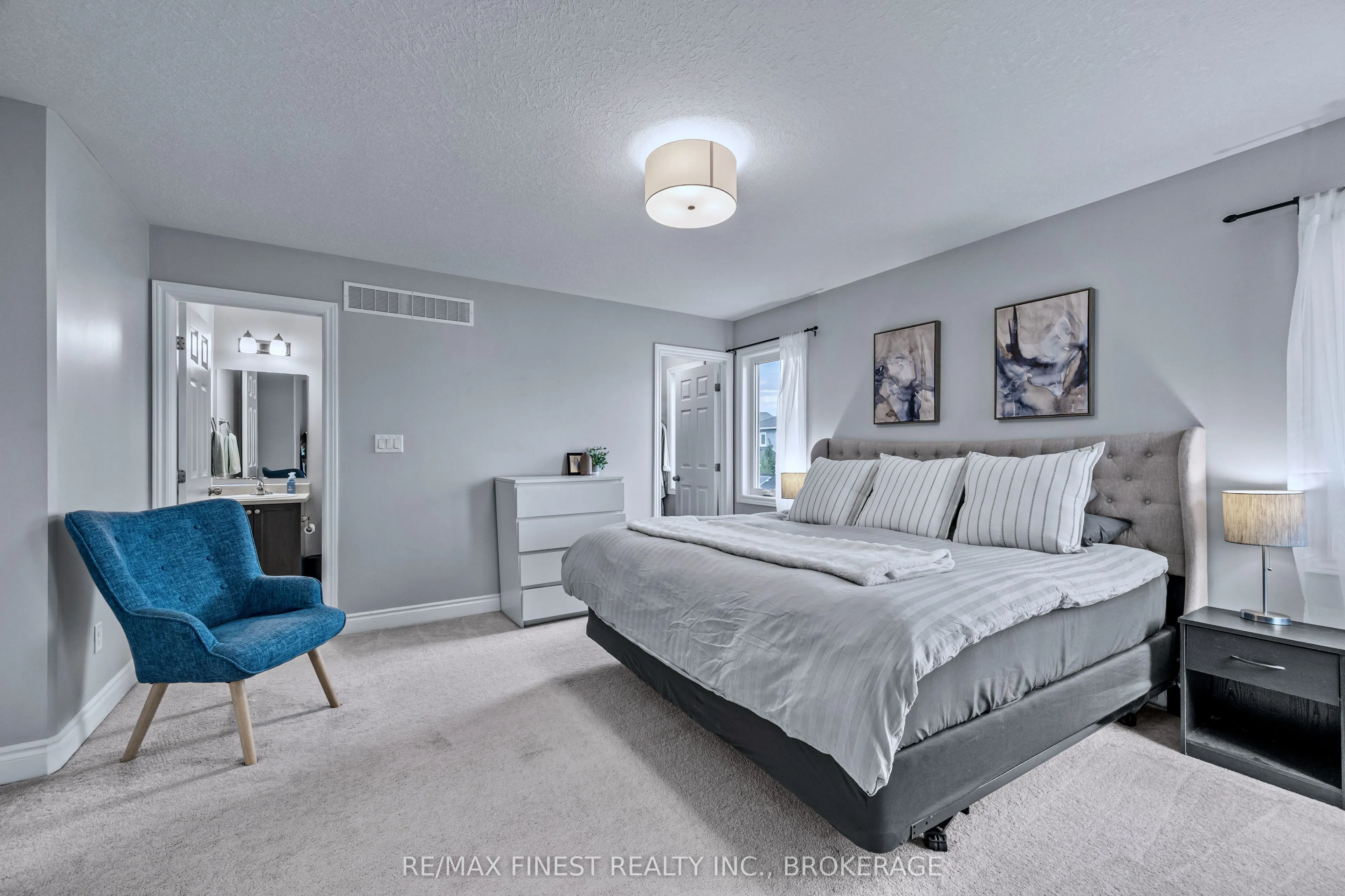 115 DR RICHARD JAMES Crescent