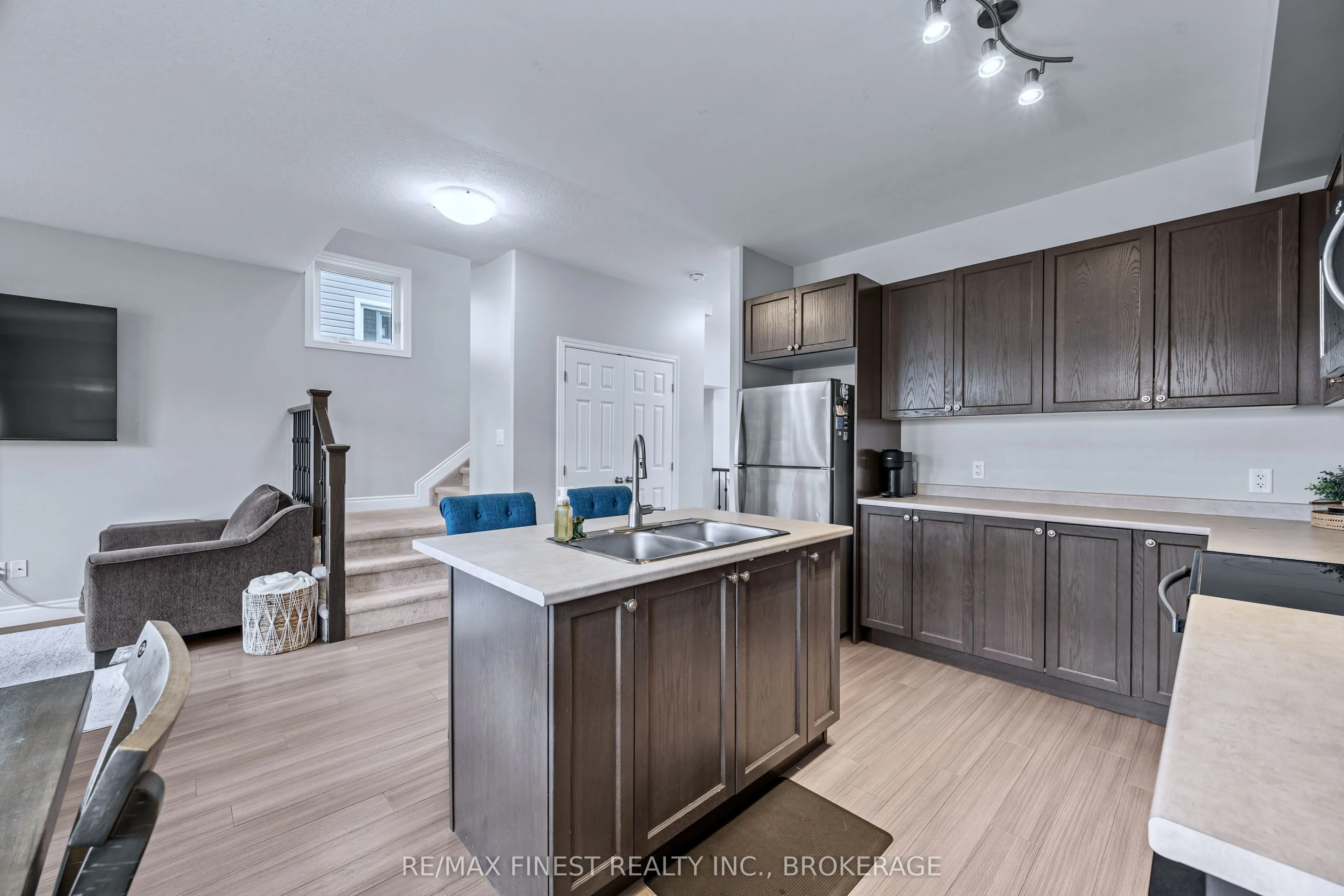 115 DR RICHARD JAMES Crescent