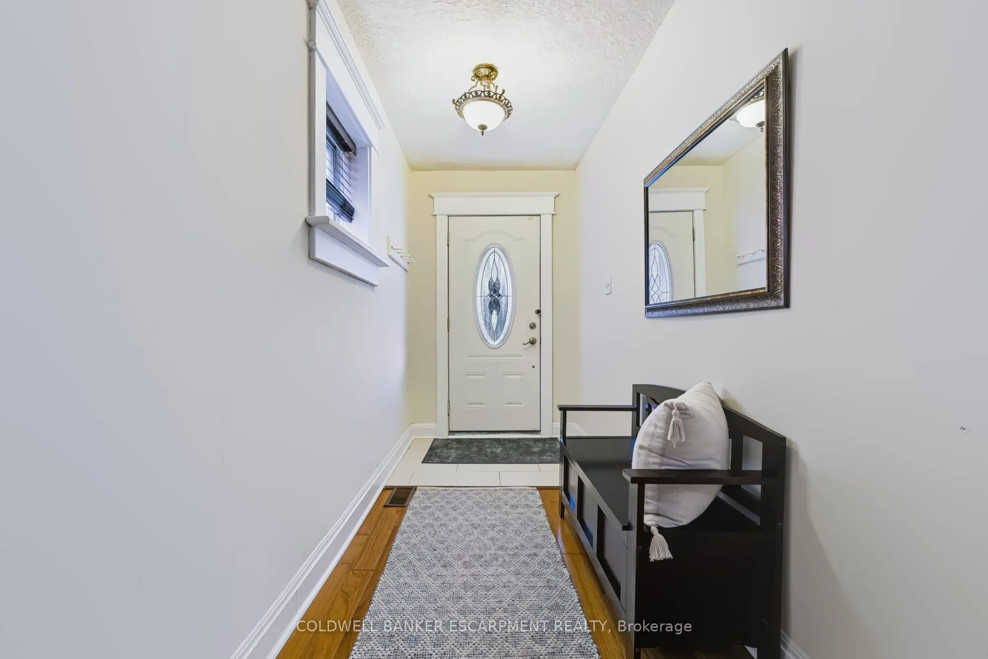18 Lowrey Avenue N