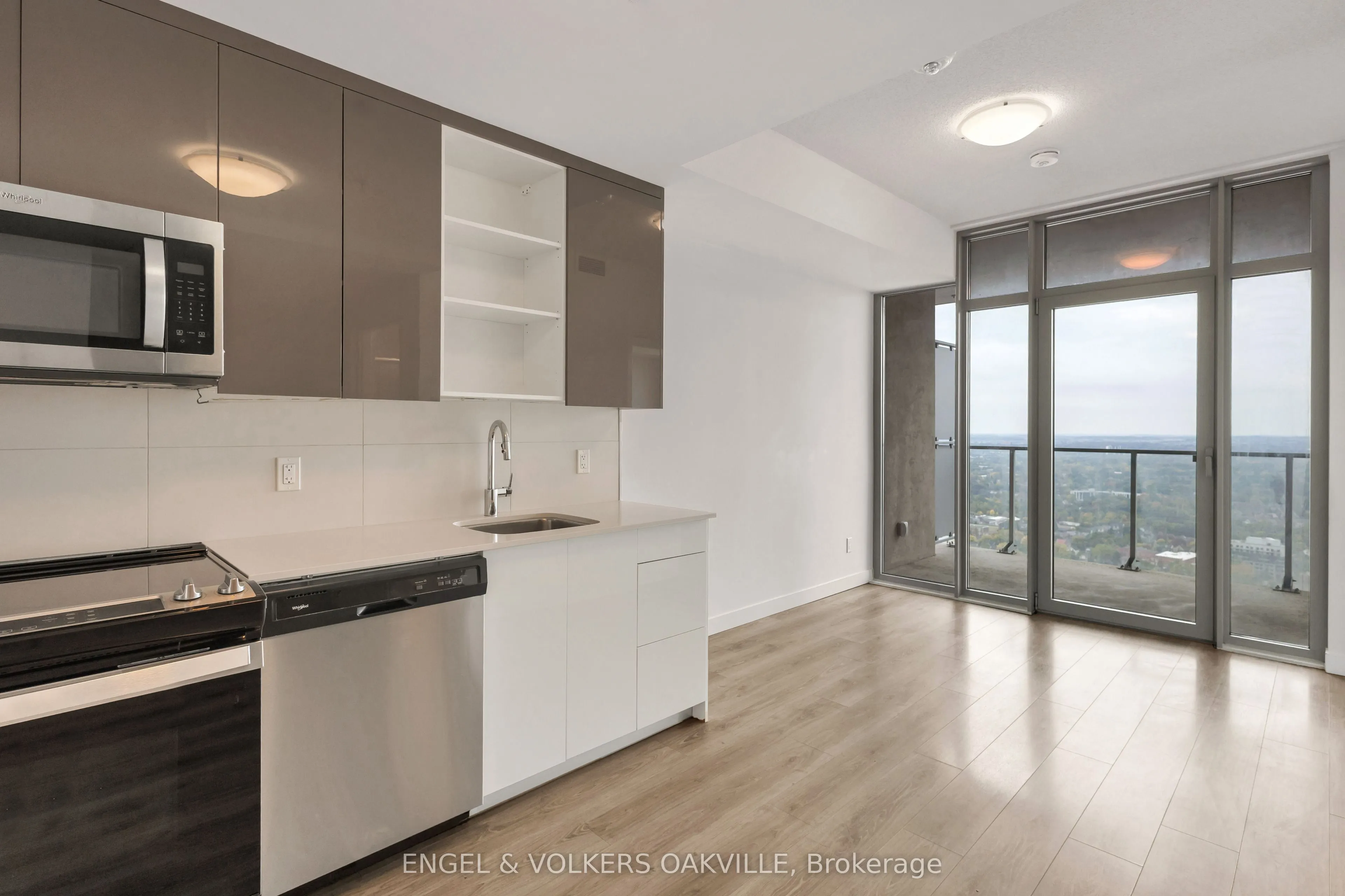 60 Frederick Street #3912