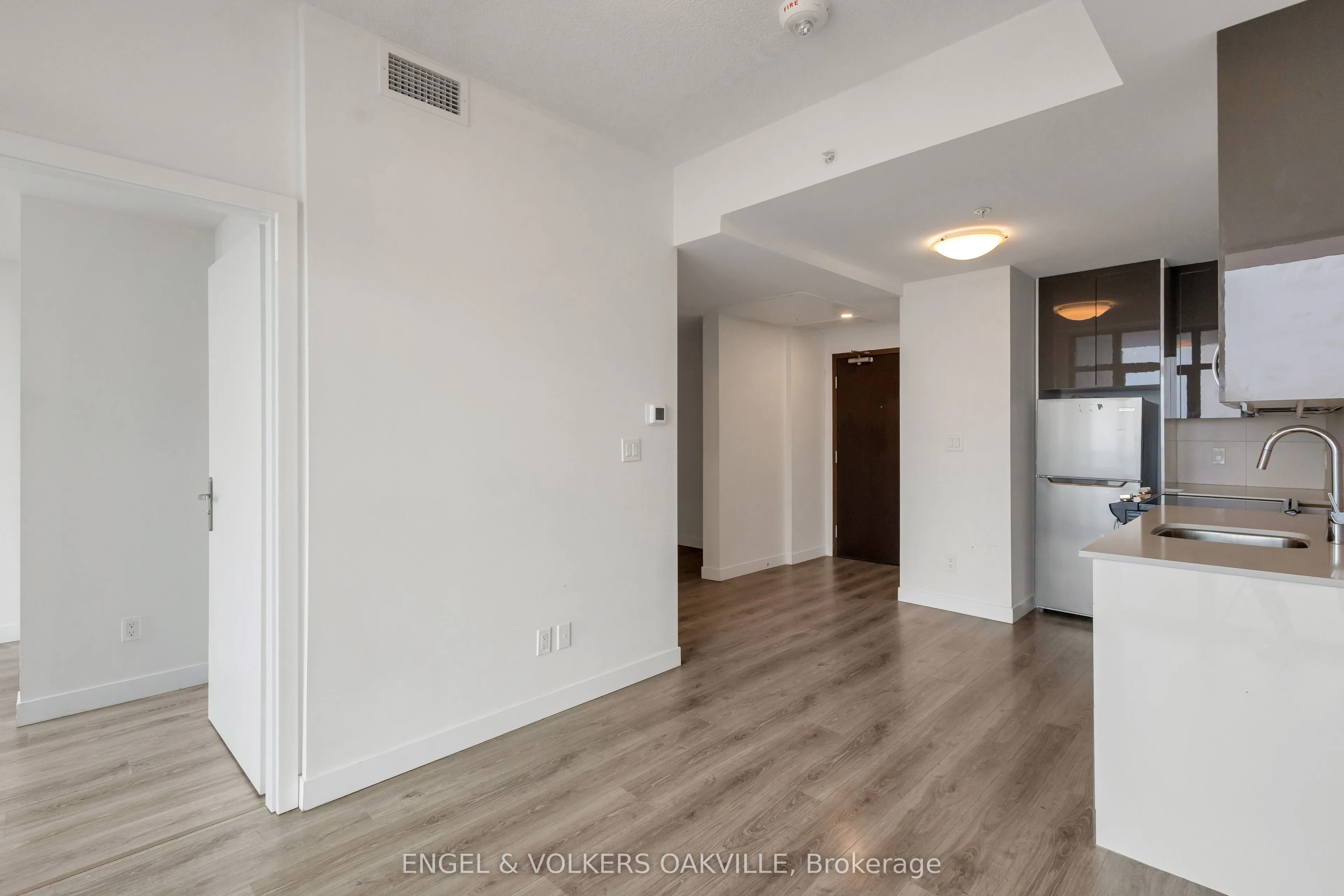 60 Frederick Street #3912
