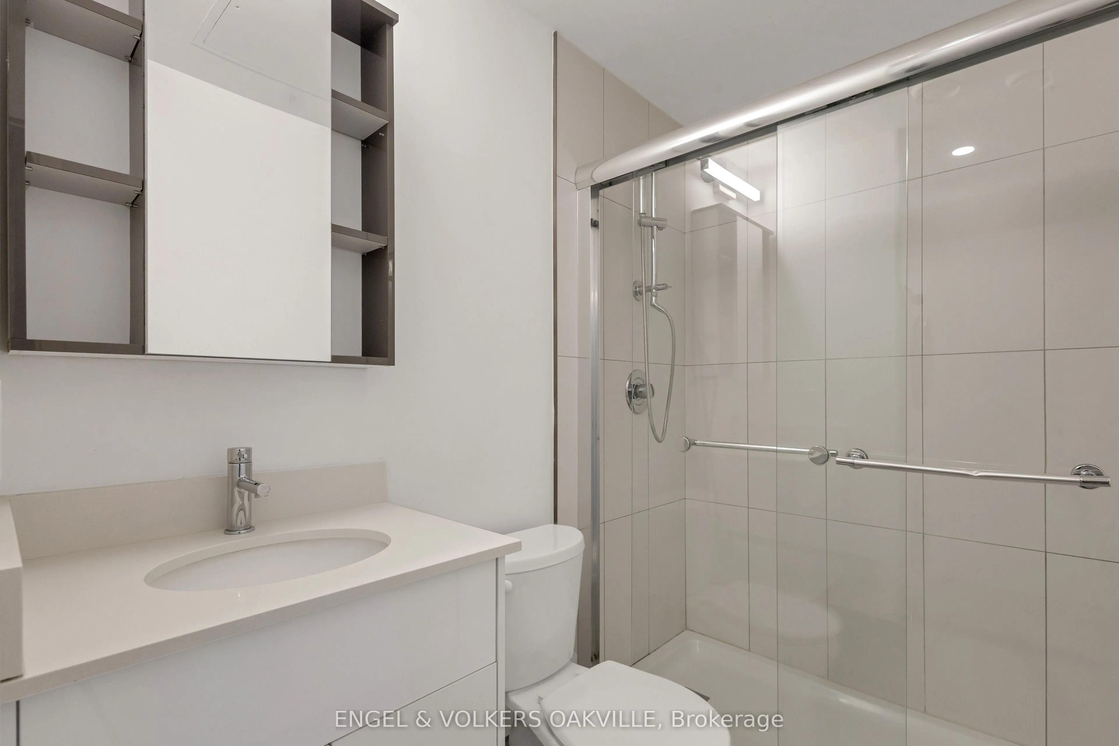 60 Frederick Street #3912