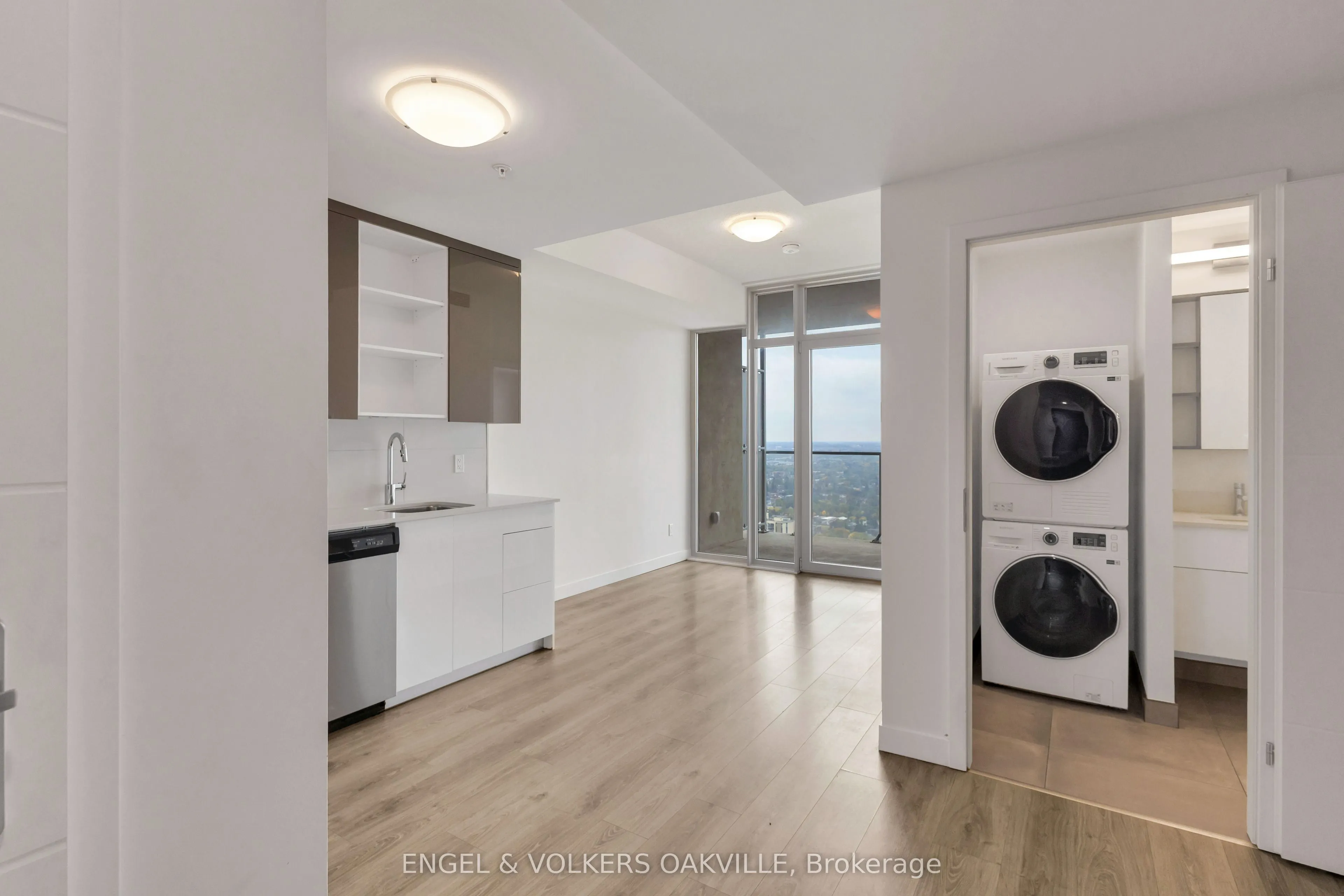 60 Frederick Street #3912