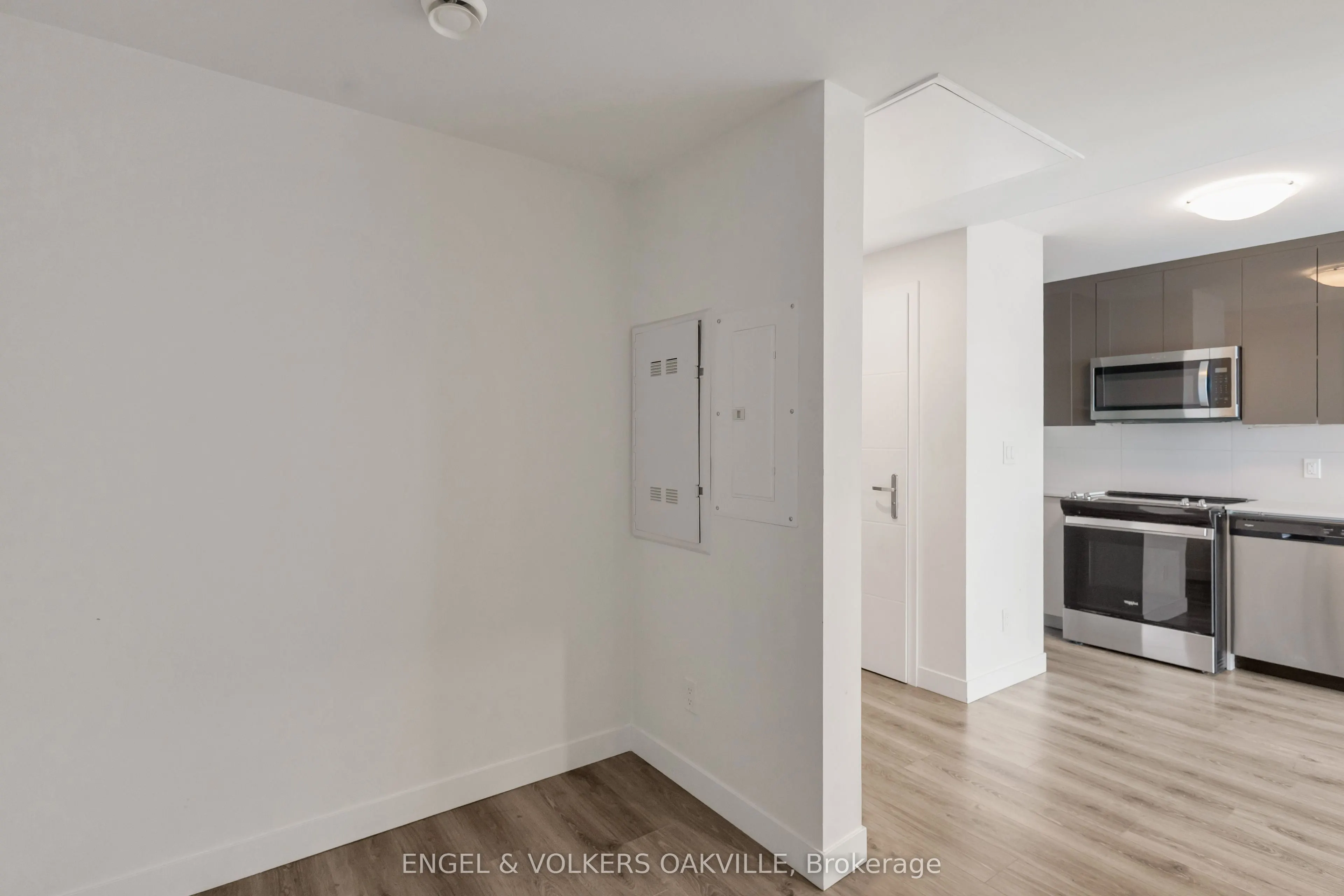 60 Frederick Street #3912