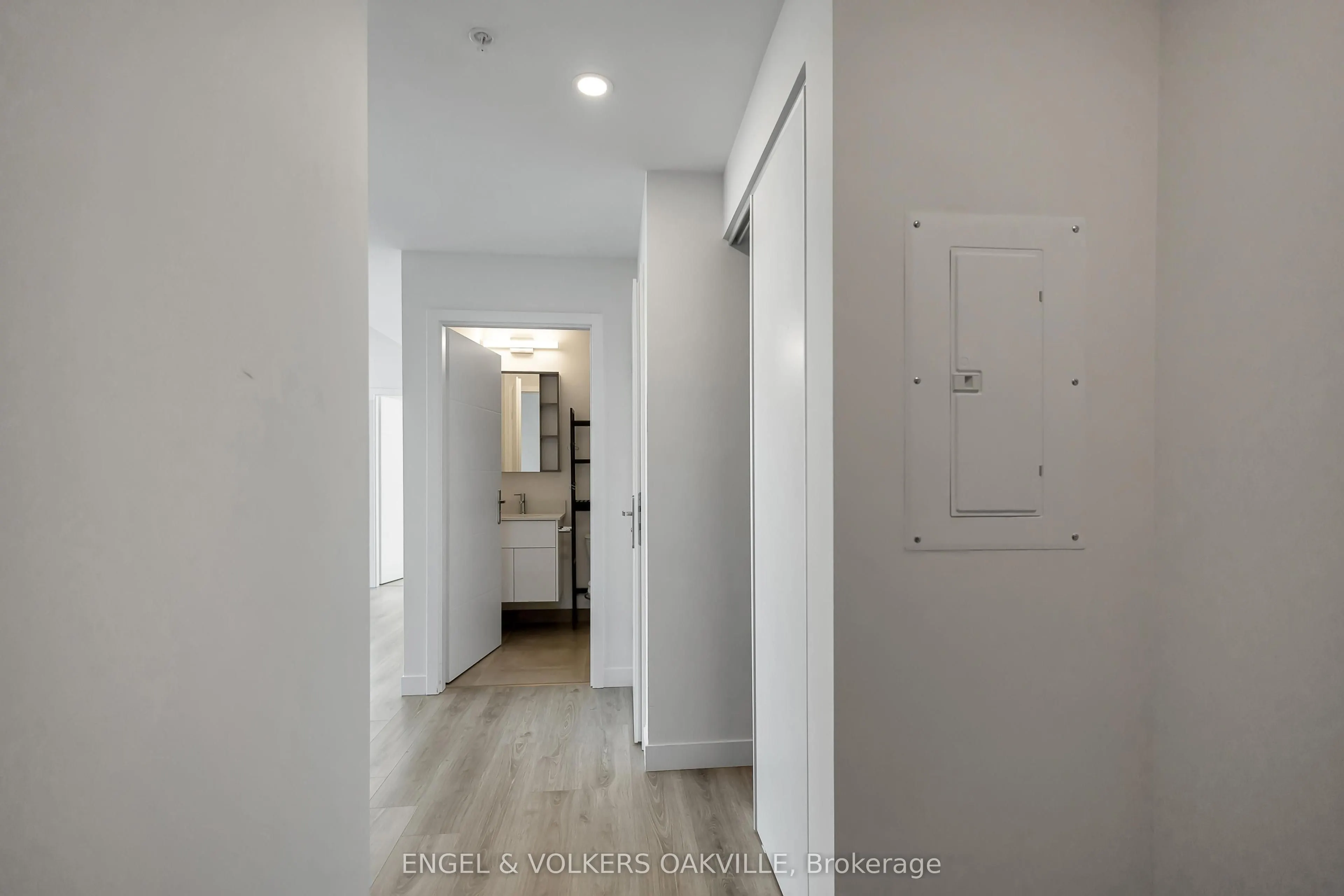60 Frederick Street #3914
