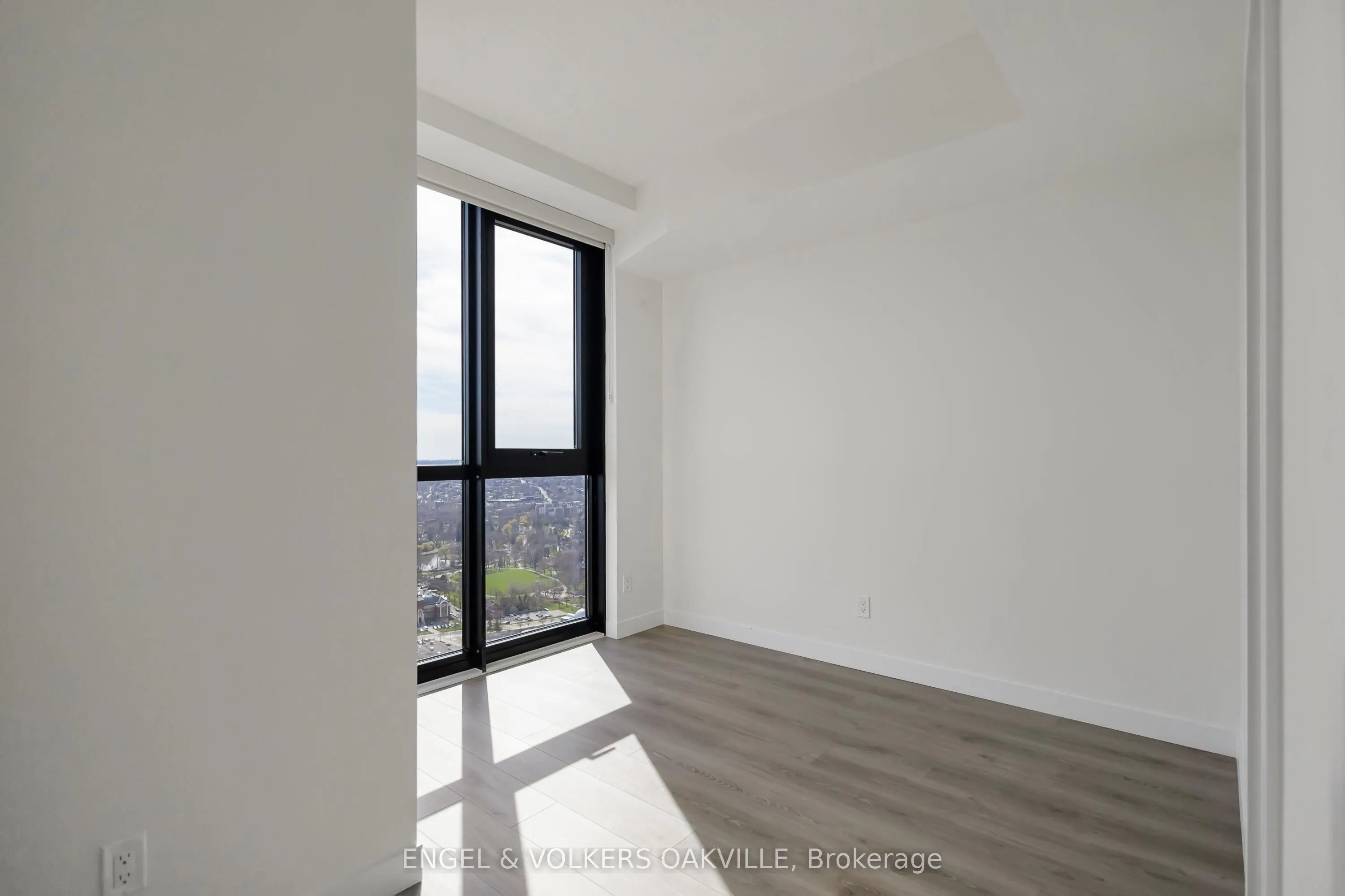 60 Frederick Street #3914