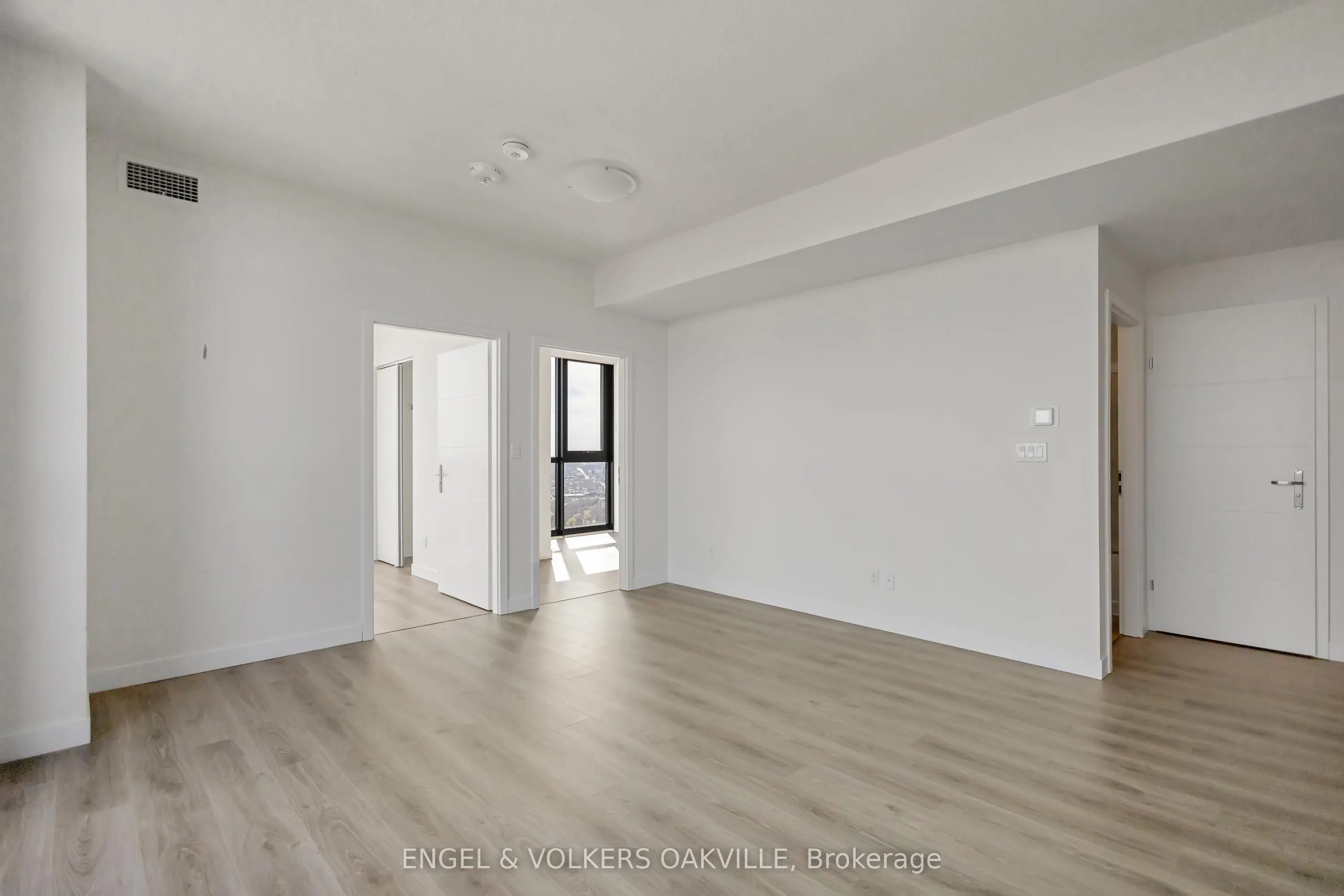 60 Frederick Street #3914