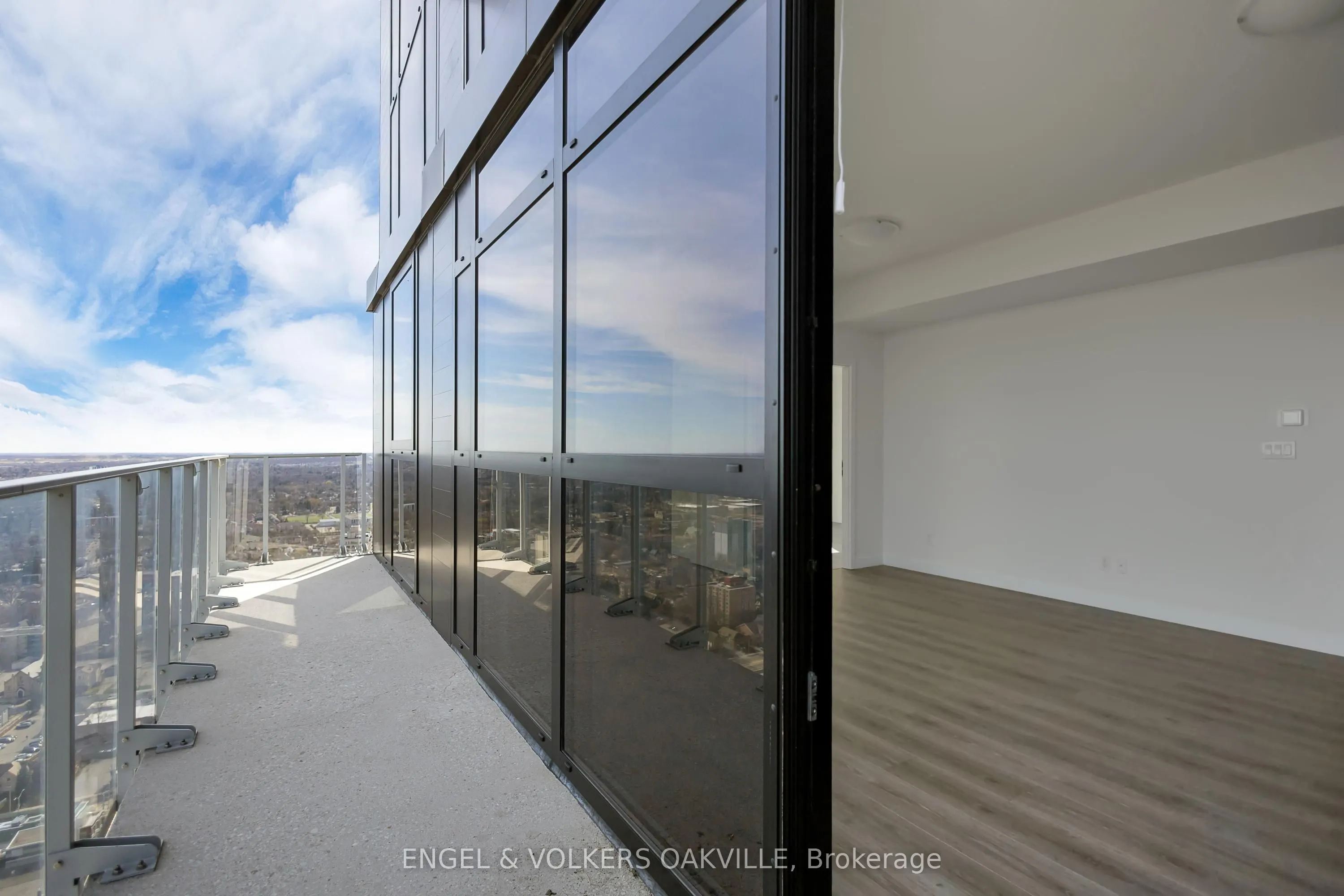 60 Frederick Street #3914